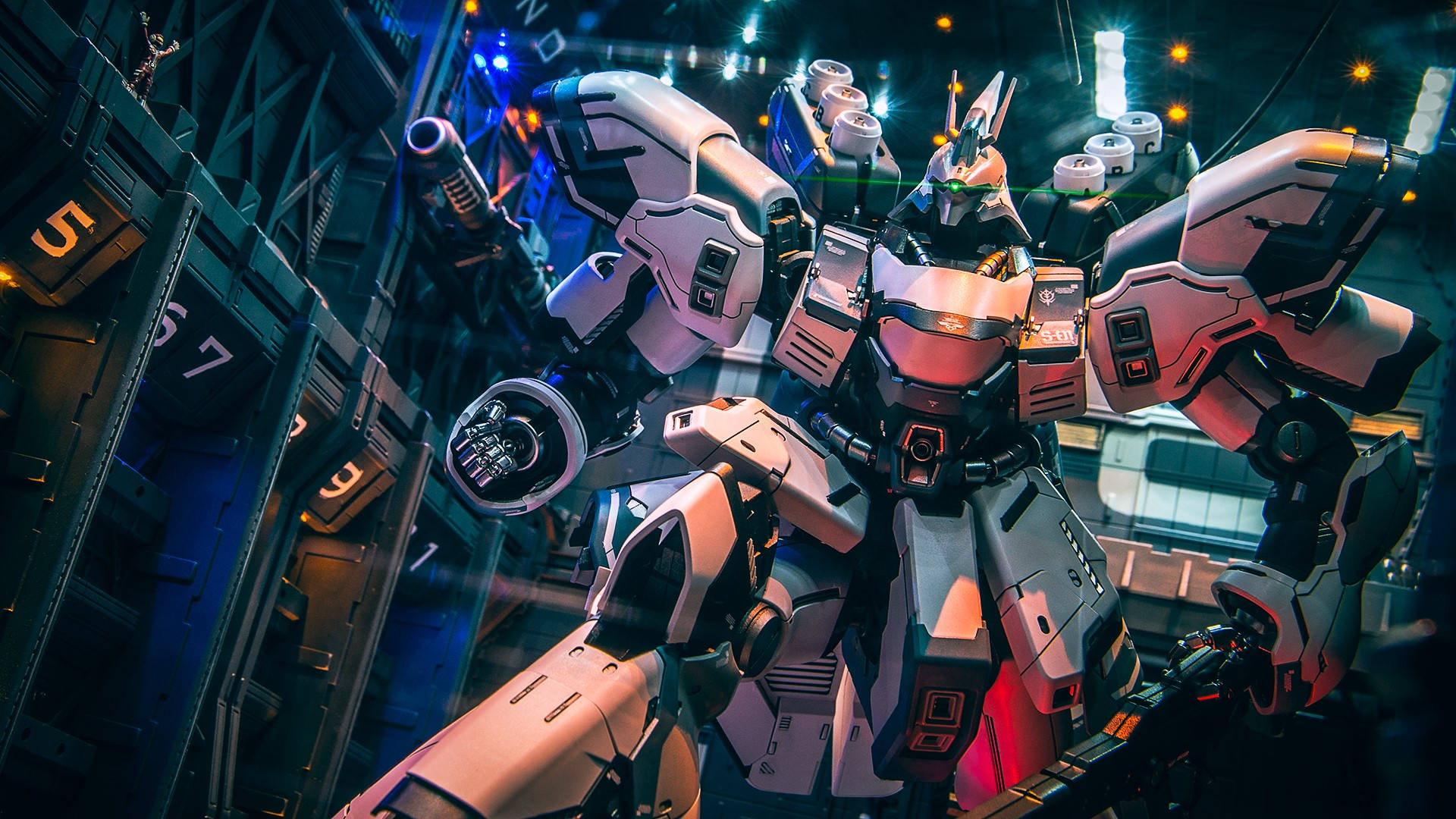 Mobile Suit Gundam với Súng Máy