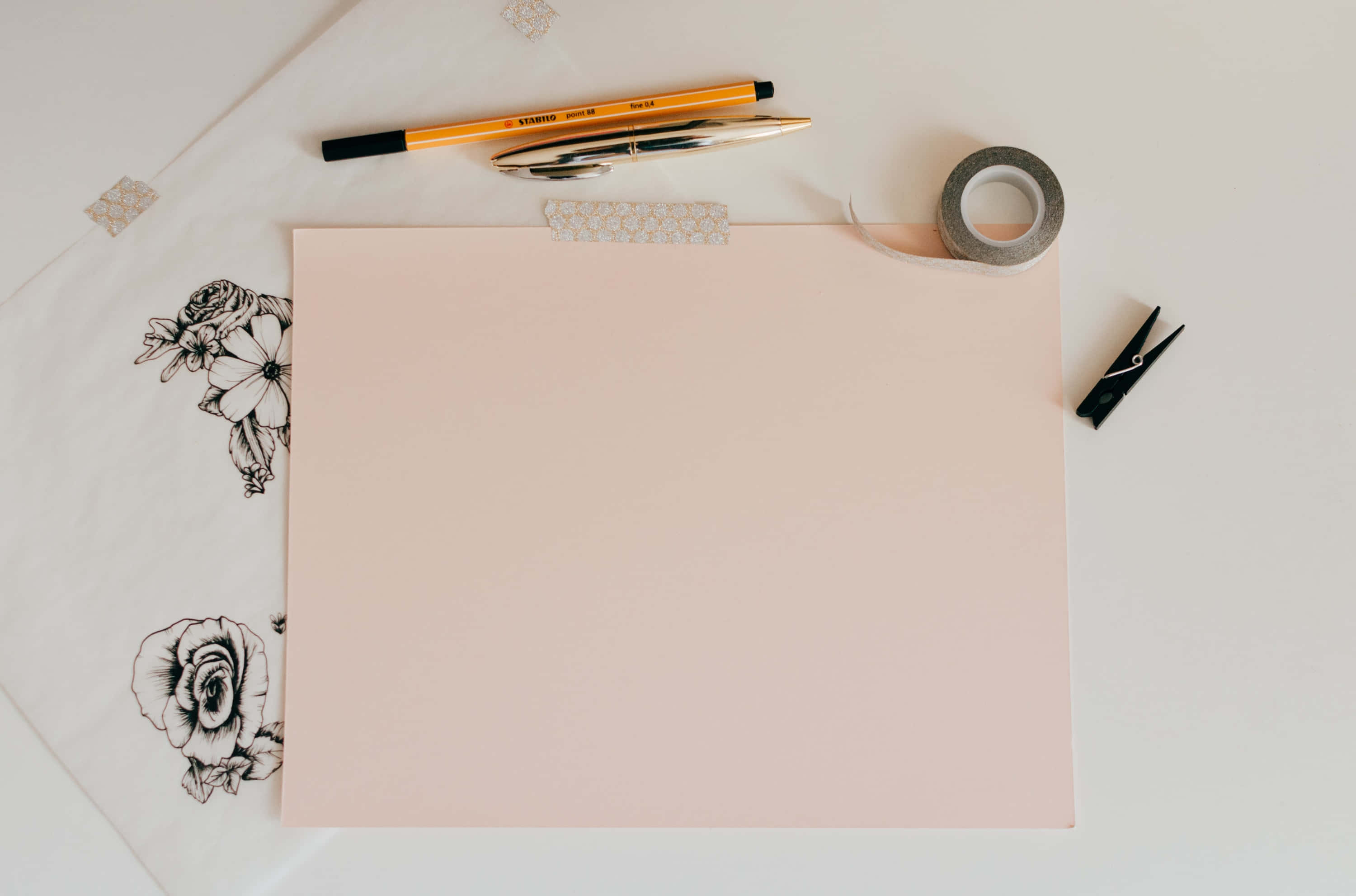 Mockup Thiết Kế Hoàn Hảo Dành Cho Hình Ảnh Khởi Nghiệp Hình nền