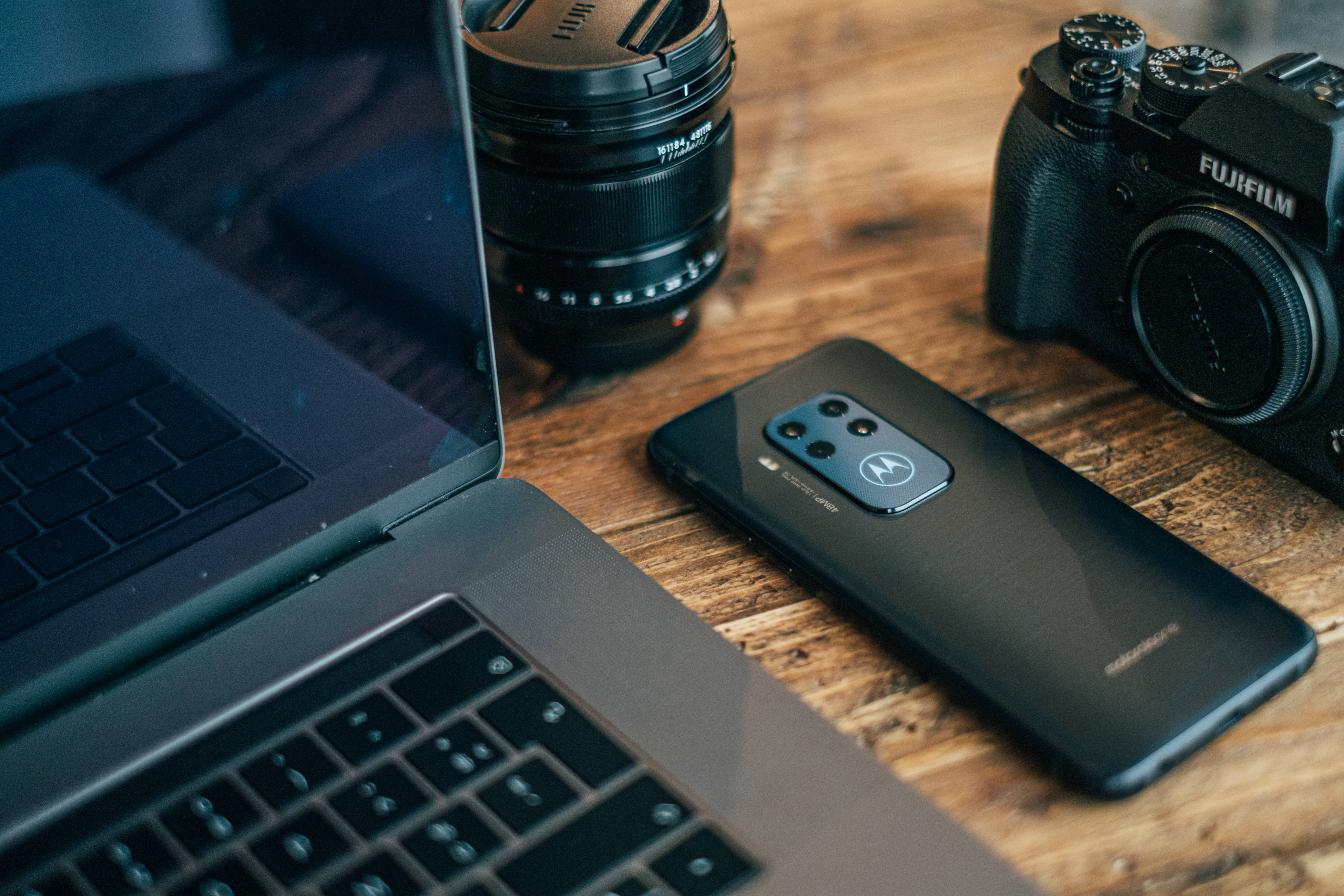 Motorola Và MacBook Hình nền