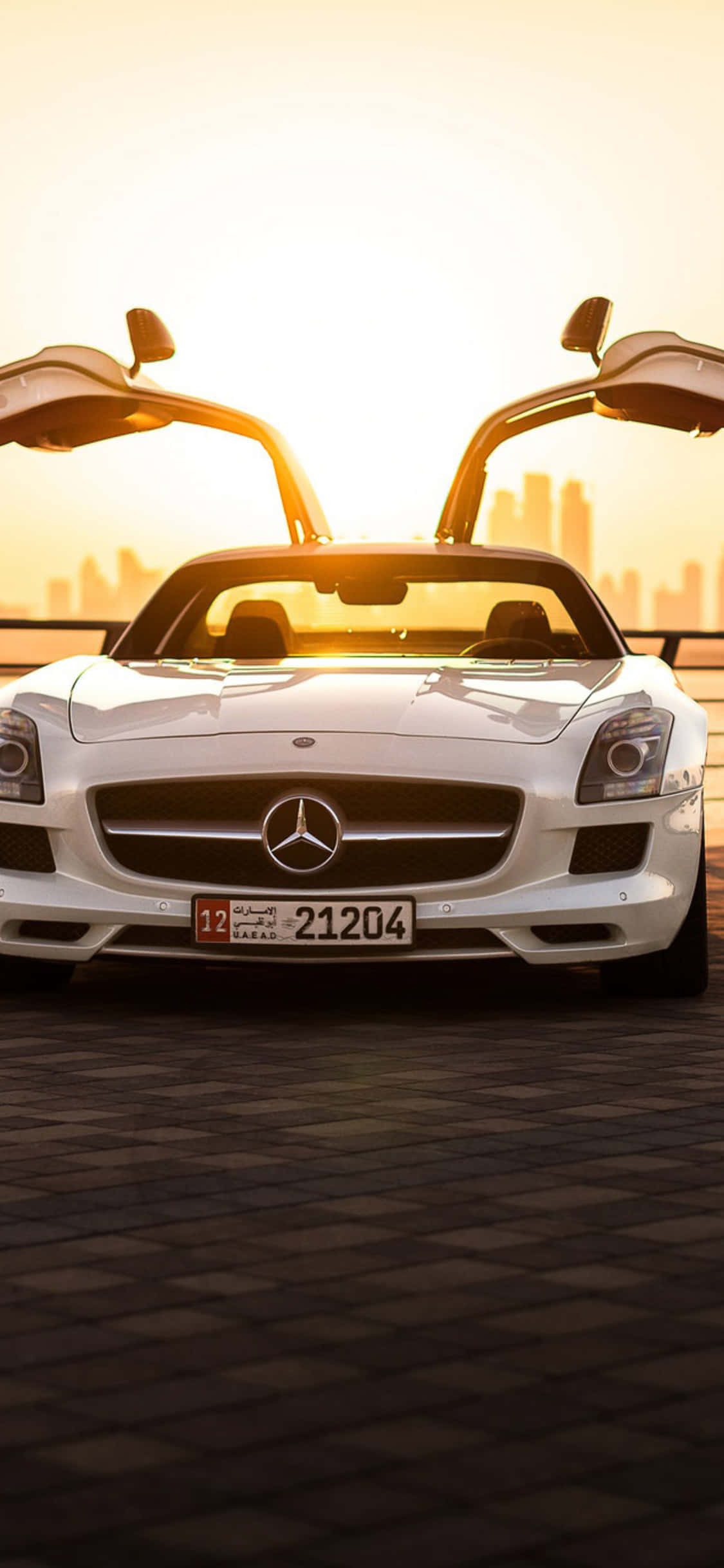 Nền iPhone Xs Mercedes Amg Cửa Cánh Chim Ưng Trắng Hình nền