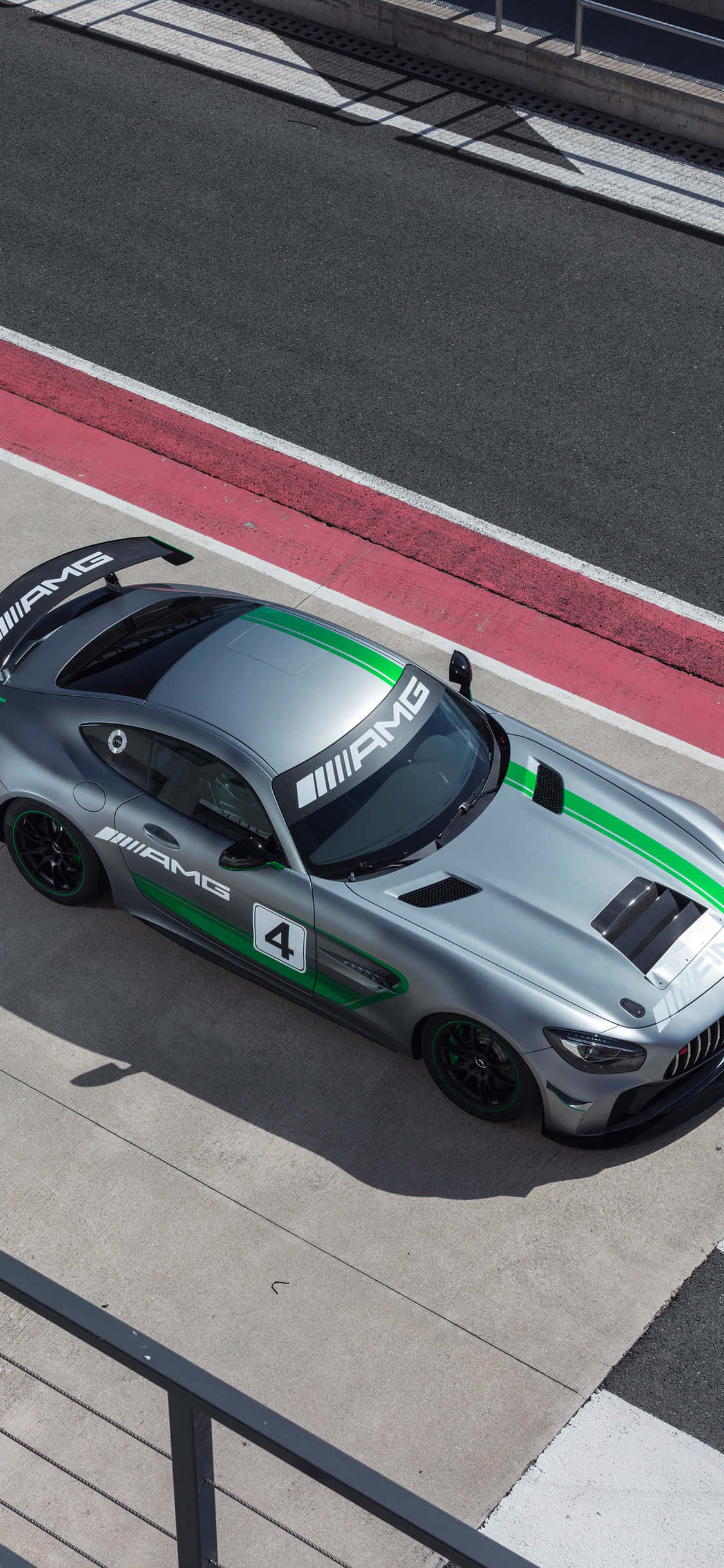 Hình nền iPhone X AMG GT-R & Mercedes-AMG GT4 Hình nền