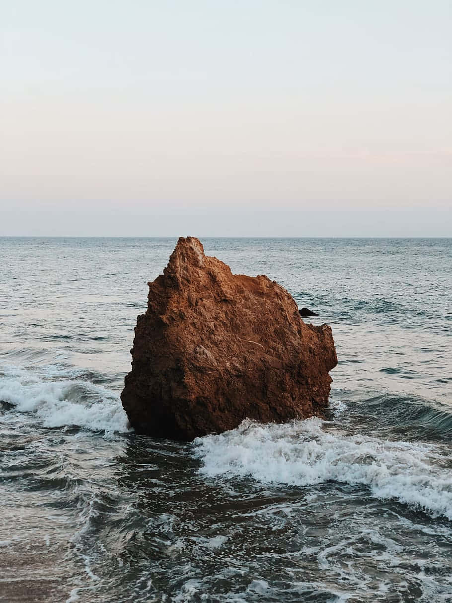 Nền iPhone X Malibu với Tảng Đá Lớn Hình nền