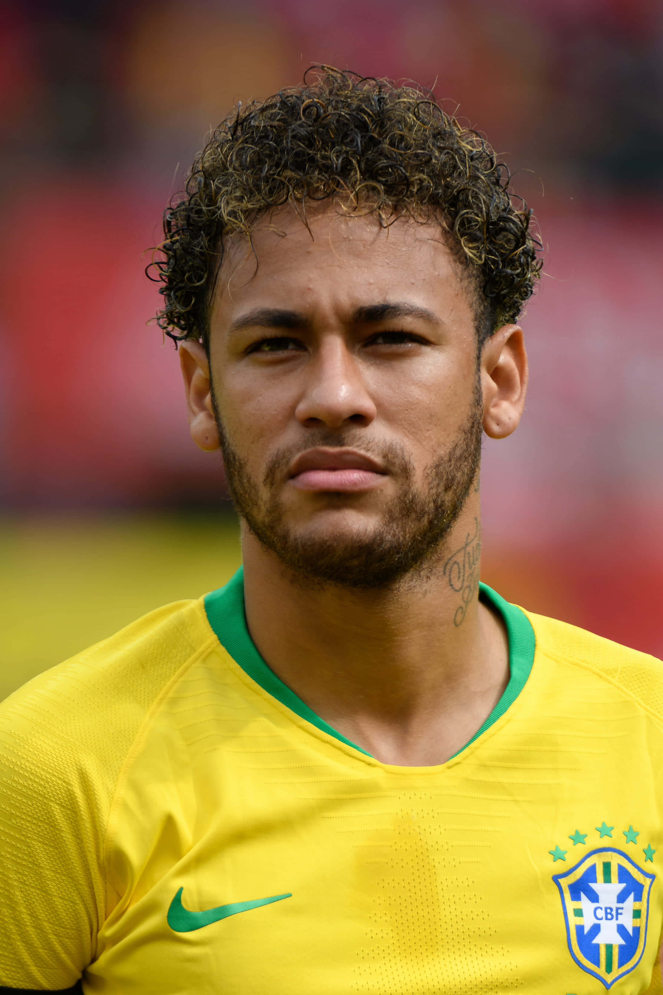 Neymar Jr trong một pha bóng Hình nền