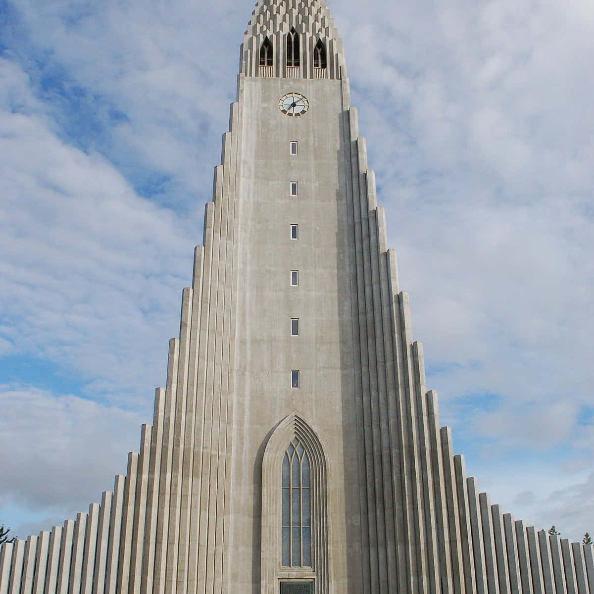 Ngoại thất tháp trung tâm Hallgrímskirkja Hình nền