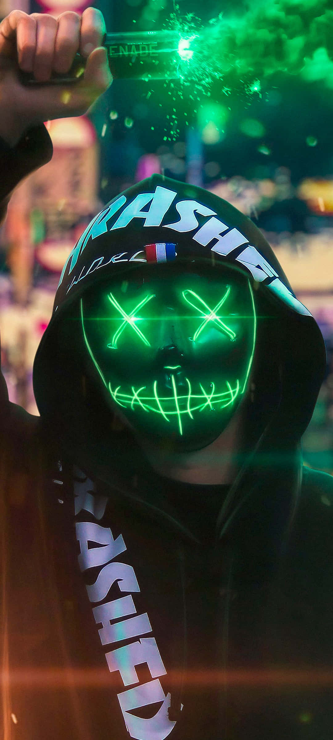 Người đàn ông đeo mặt nạ neon bí ẩn trong làn khói xanh Hình nền