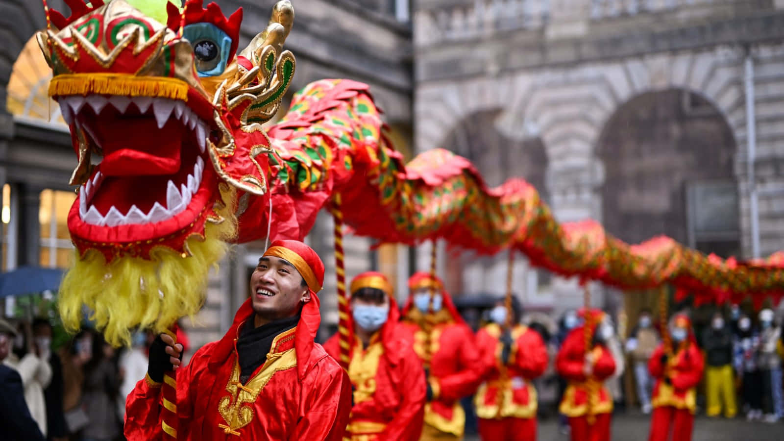 Người dân Trung Hoa tận hưởng đêm lễ hội trên mặt nước Hình nền