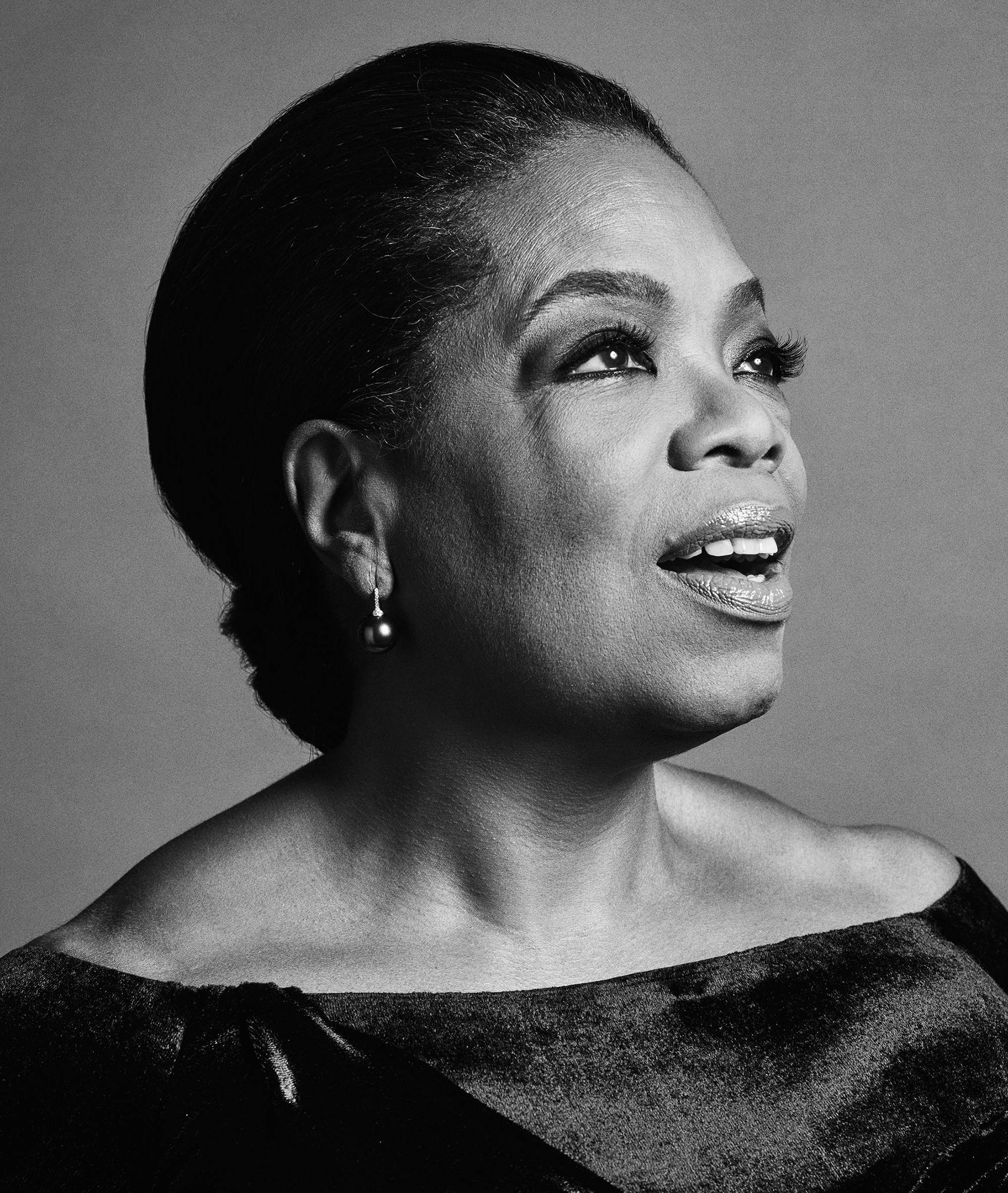 Oprah Winfrey Elegant Portrait Hình nền