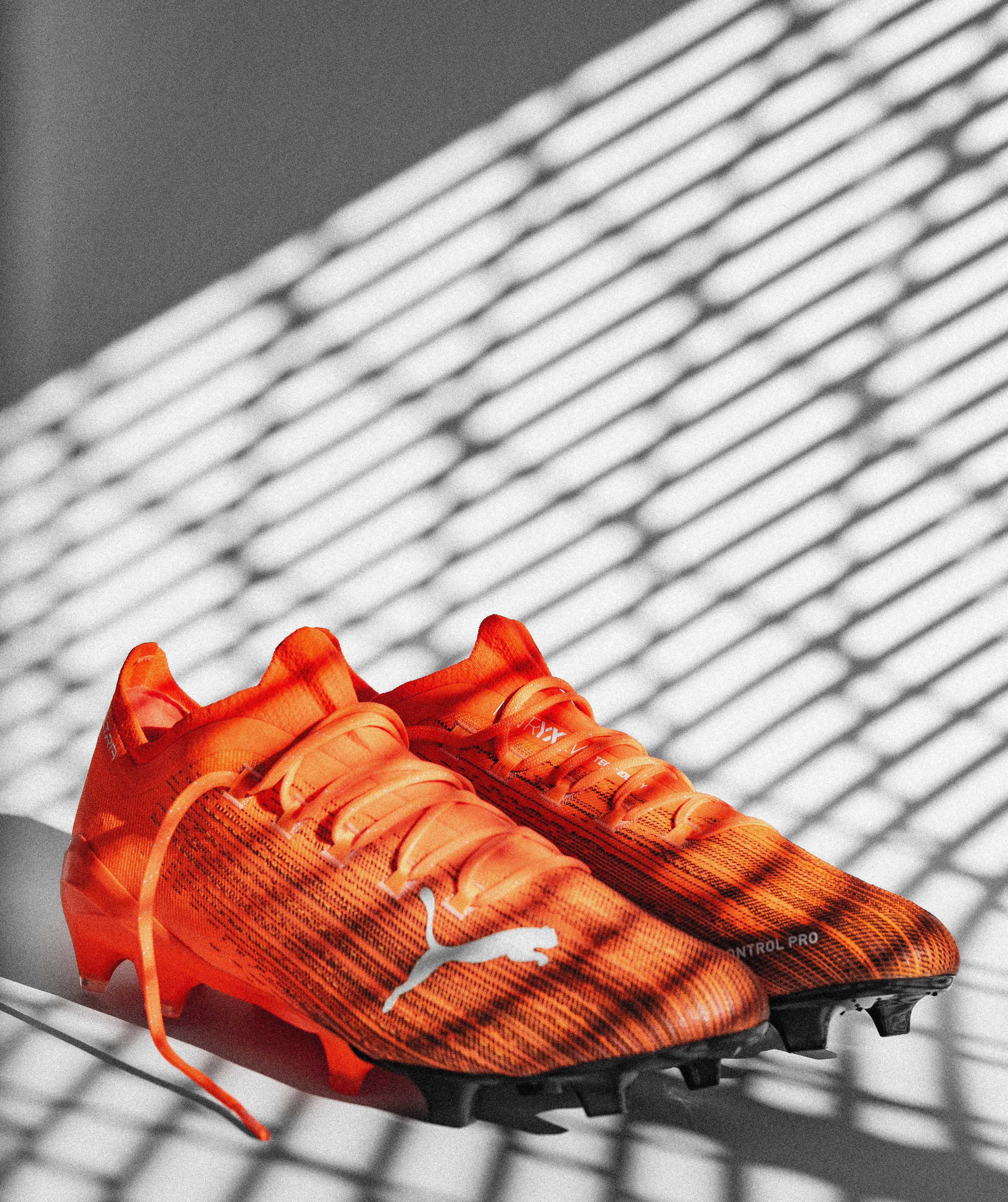Orange Puma Ultra 1.1 Hình nền