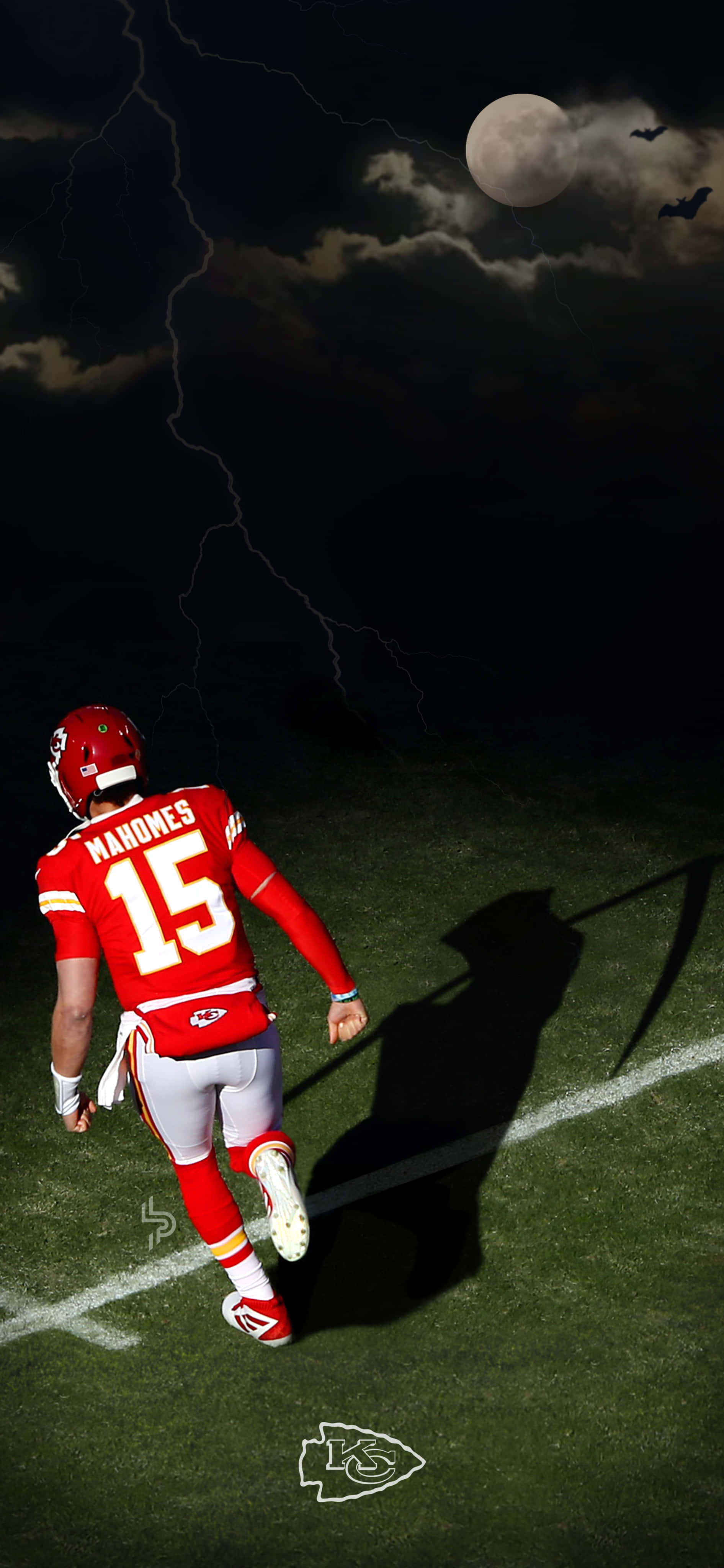 Pat Mahomes của NFL đang nghe điện thoại Hình nền