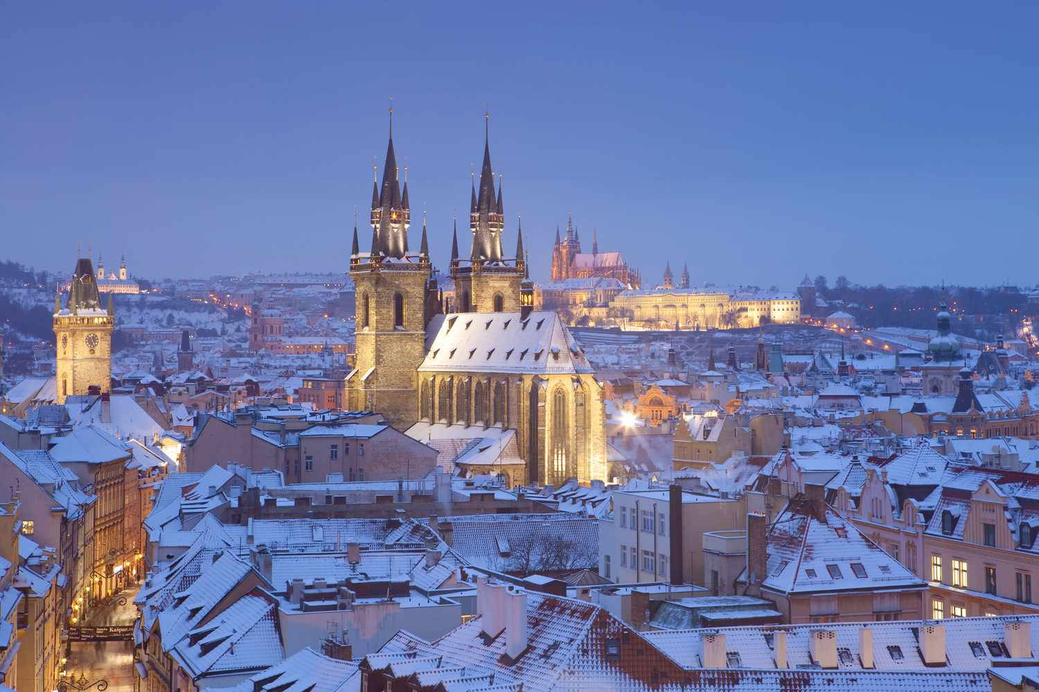 Prague phủ tuyết trắng Hình nền