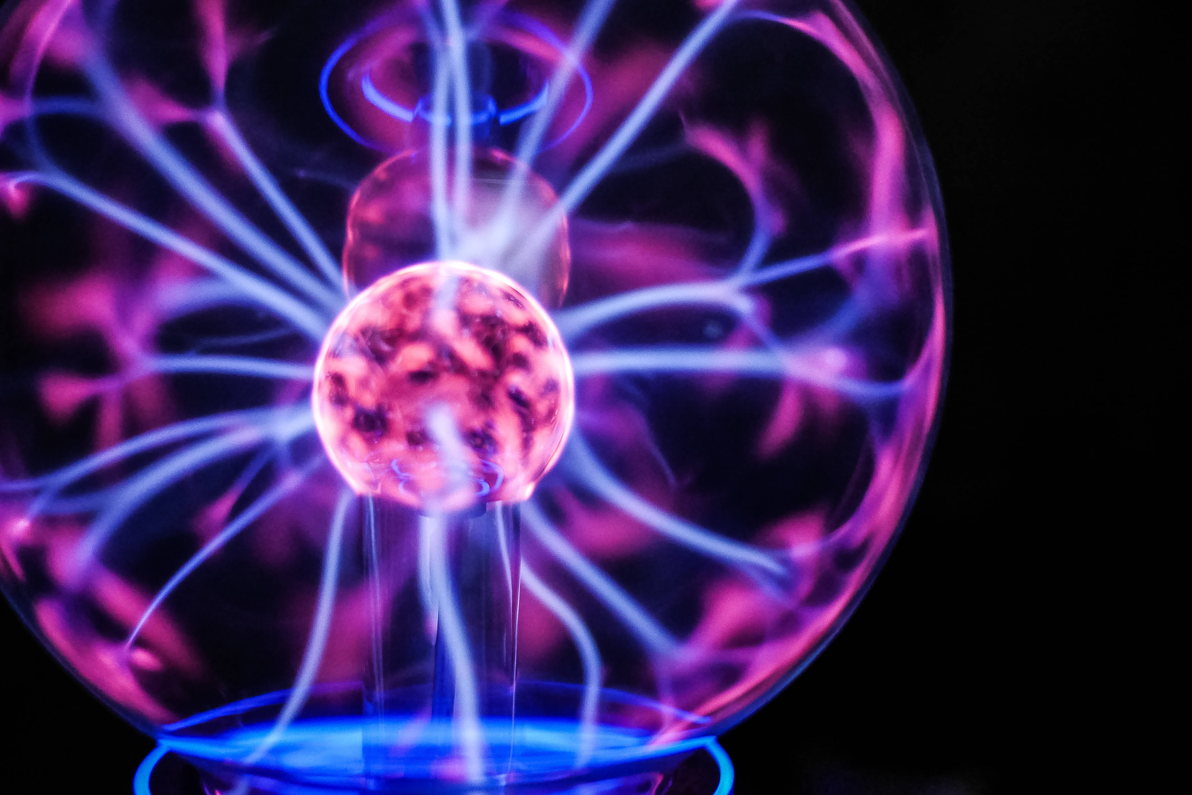 Quả cầu plasma tím nhạt thẩm mỹ Hình nền