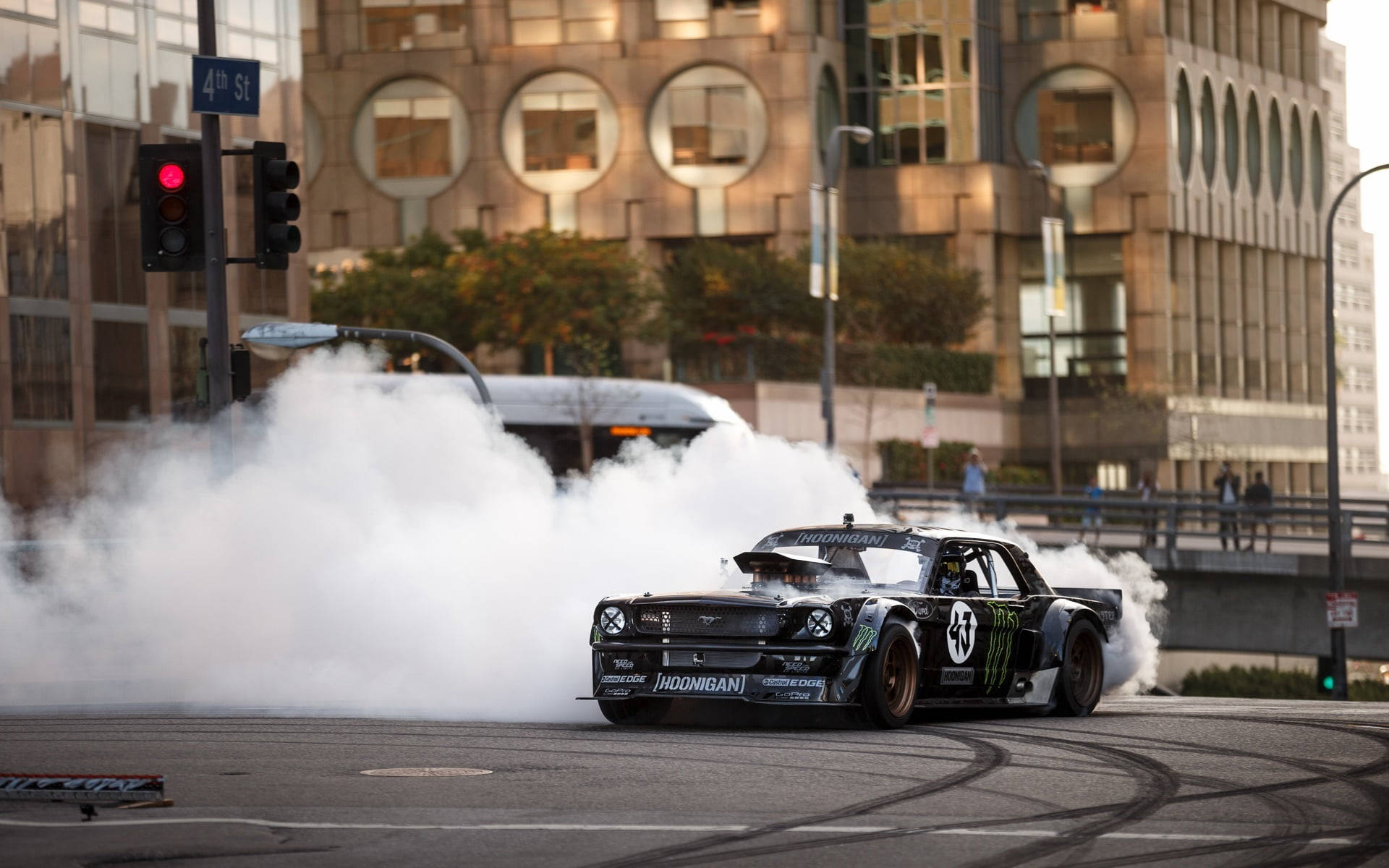 Quái thú trên đường đua - Ford Mustang Hoonigan Drift mãn nhãn Hình nền