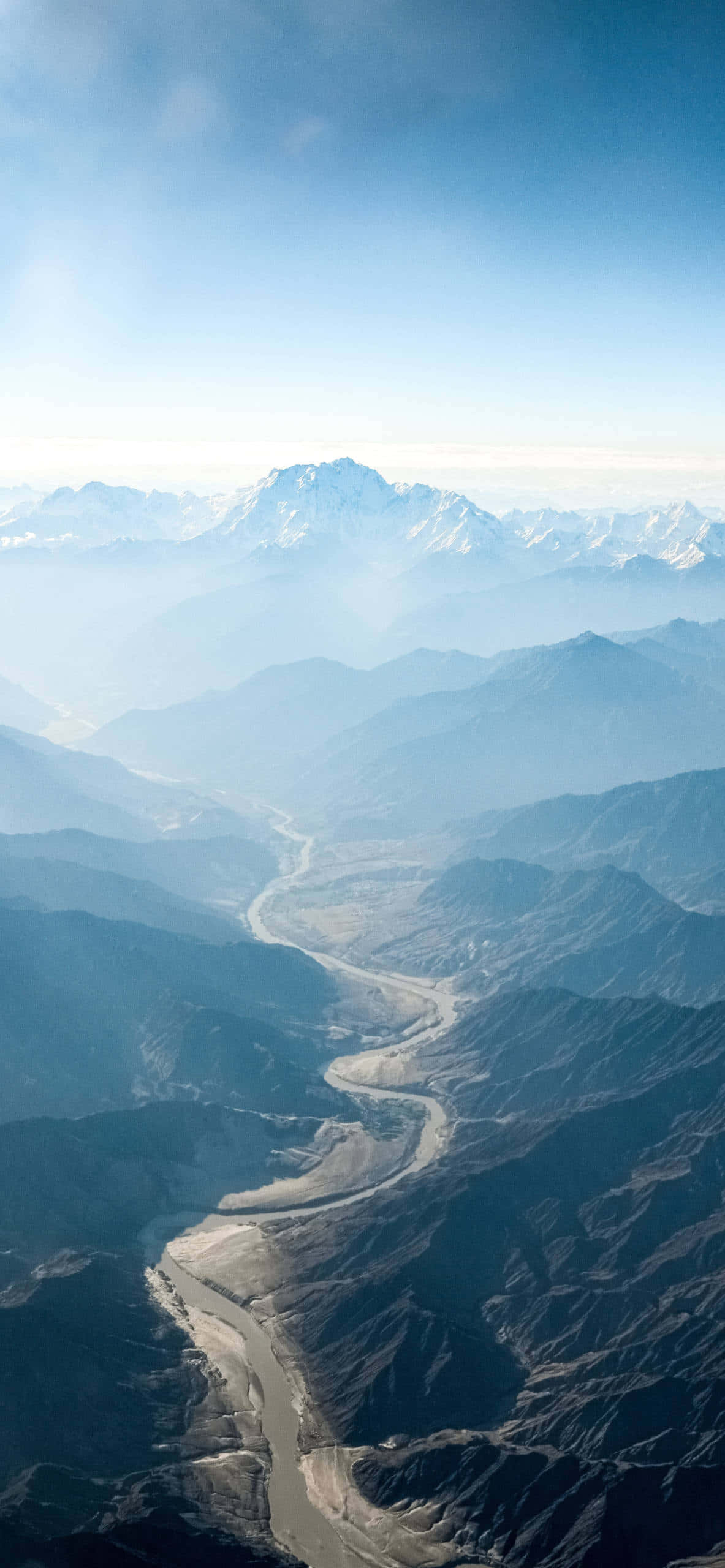 Quang cảnh hùng vĩ của dãy Himalaya phủ tuyết Hình nền