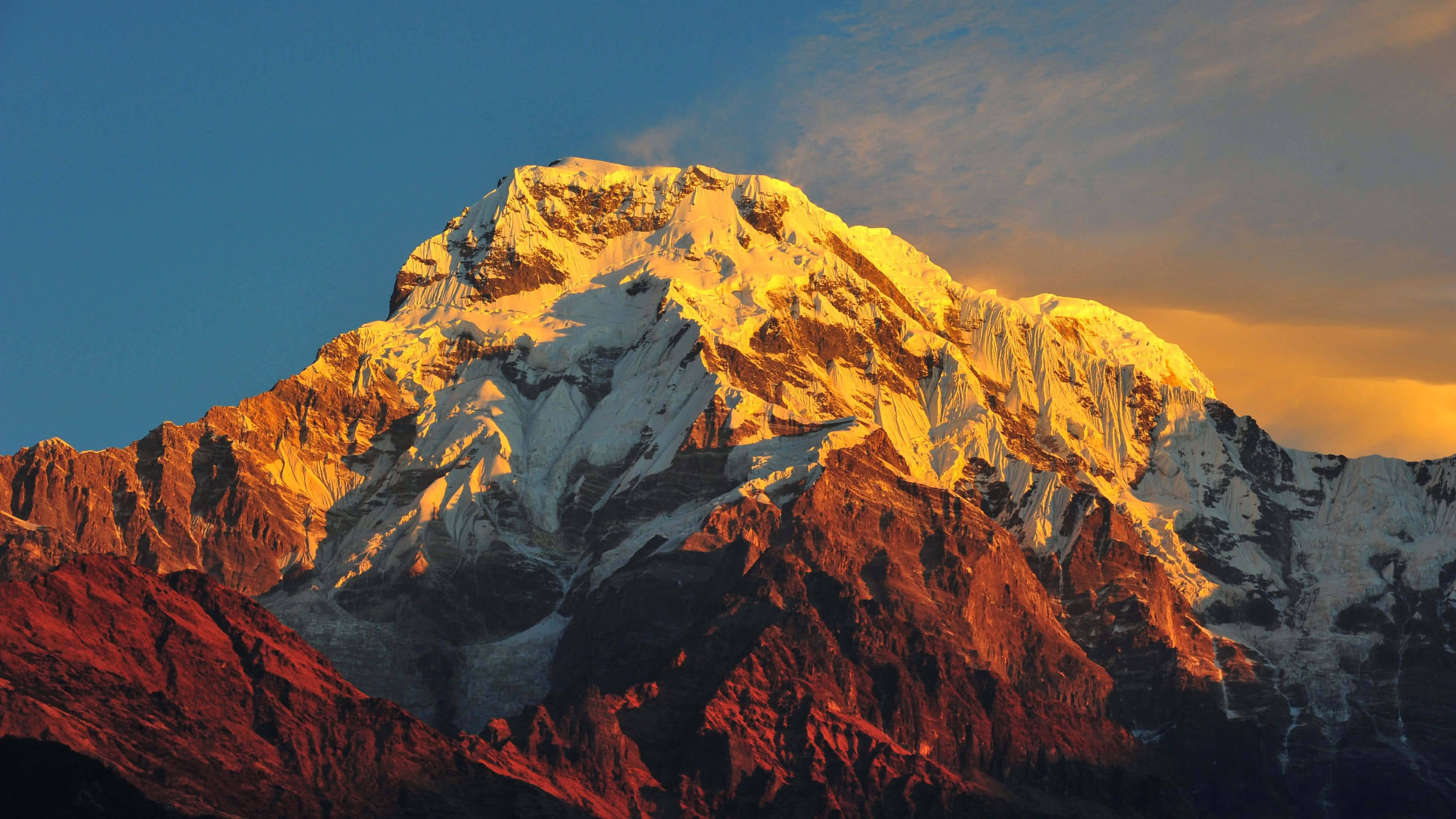 Quang cảnh ngoạn mục của dãy Annapurna, Himalaya ở độ phân giải 4K Hình nền
