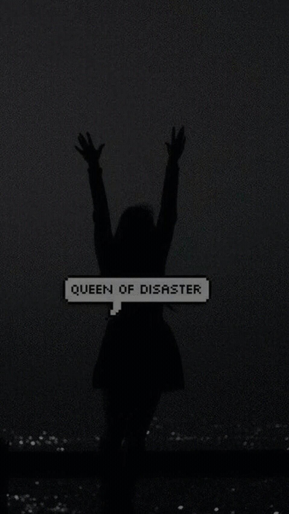 Queen Of Disaster trên nền đen điện thoại Indie Hình nền