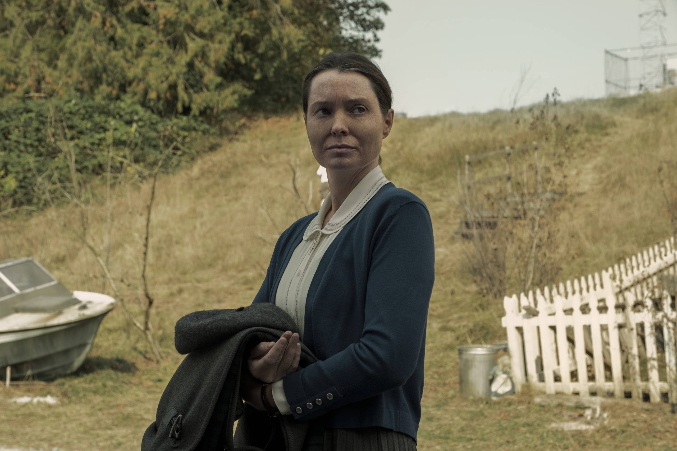 Samantha Sloyan trong series Midnight Mass Hình nền