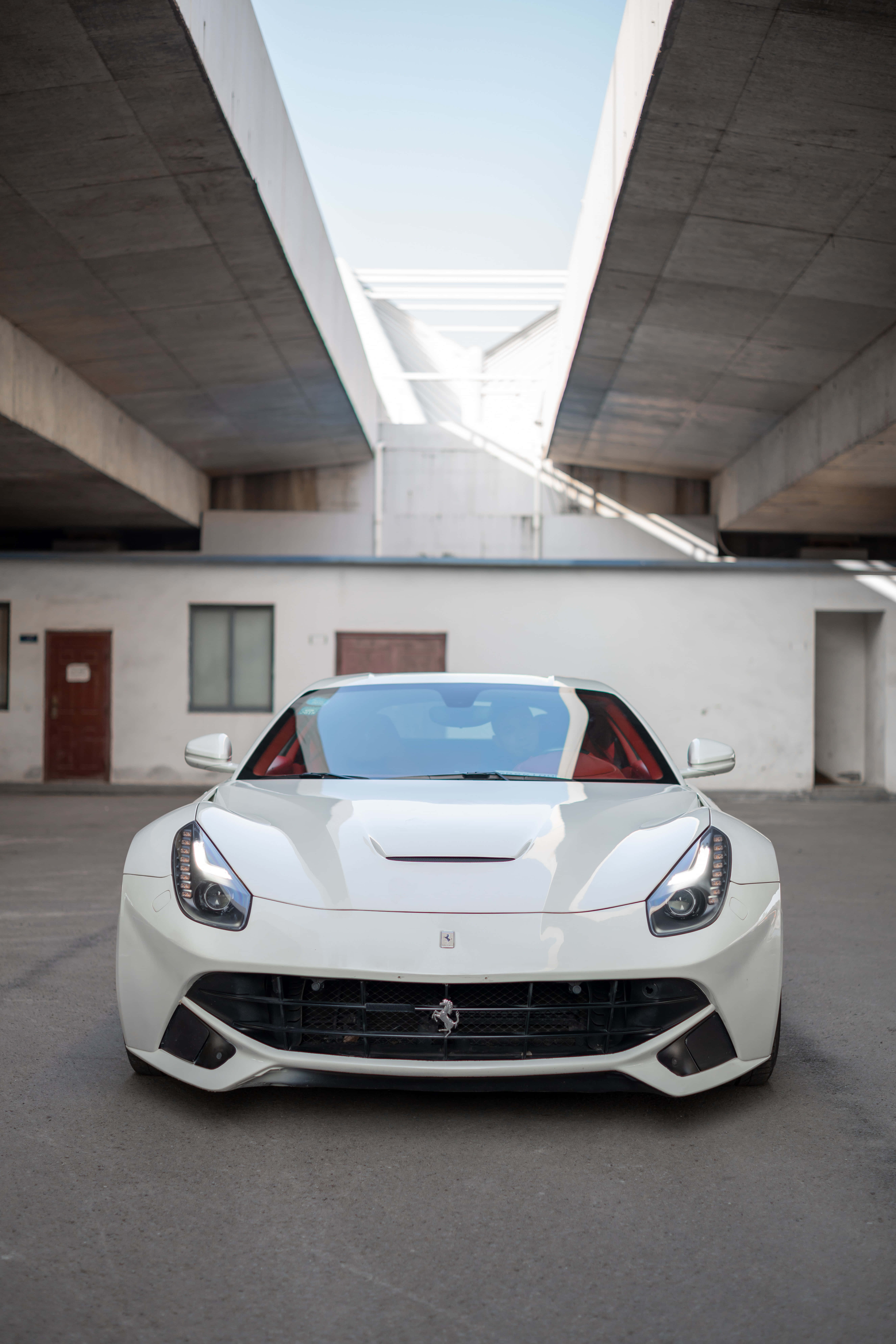 Sức mạnh Ferrari tinh tế Hình nền