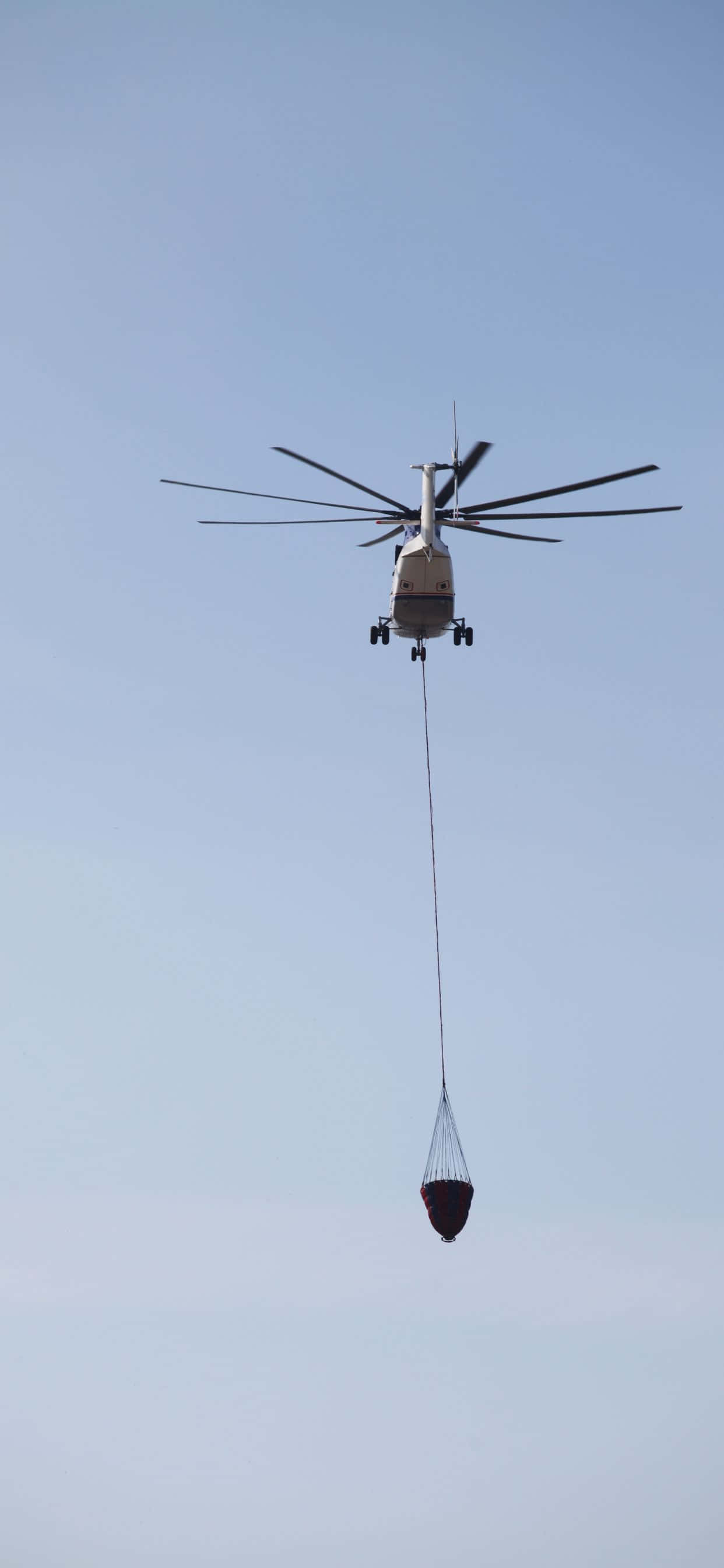 Tận hưởng chuyến đi trong đời trên bầu trời với iPhone Xs Max Helicopters Hình nền