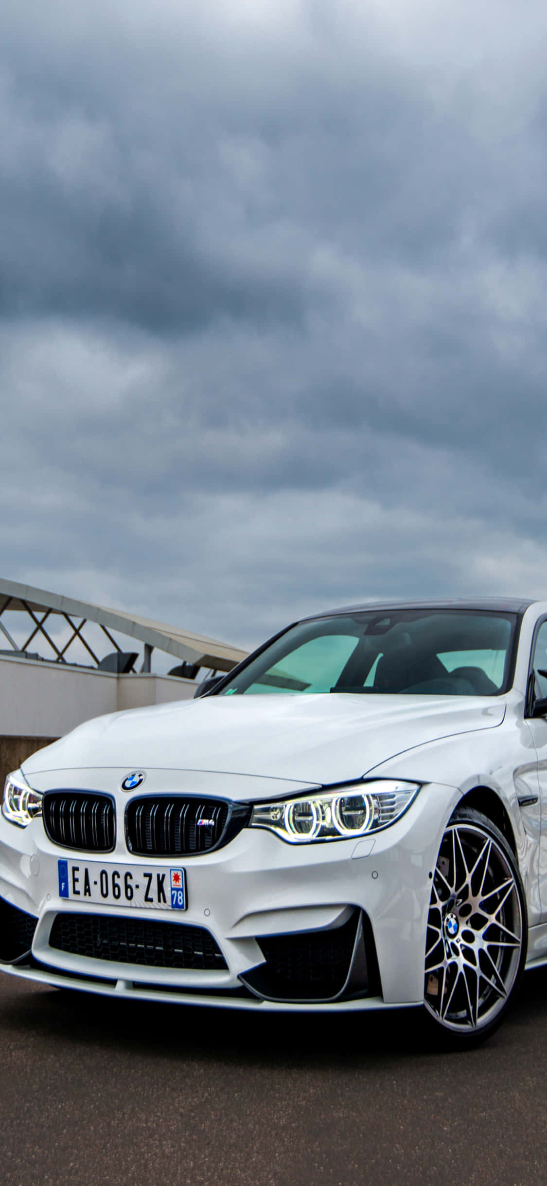Tận hưởng sức mạnh của iPhone X và BMW mới. Hình nền