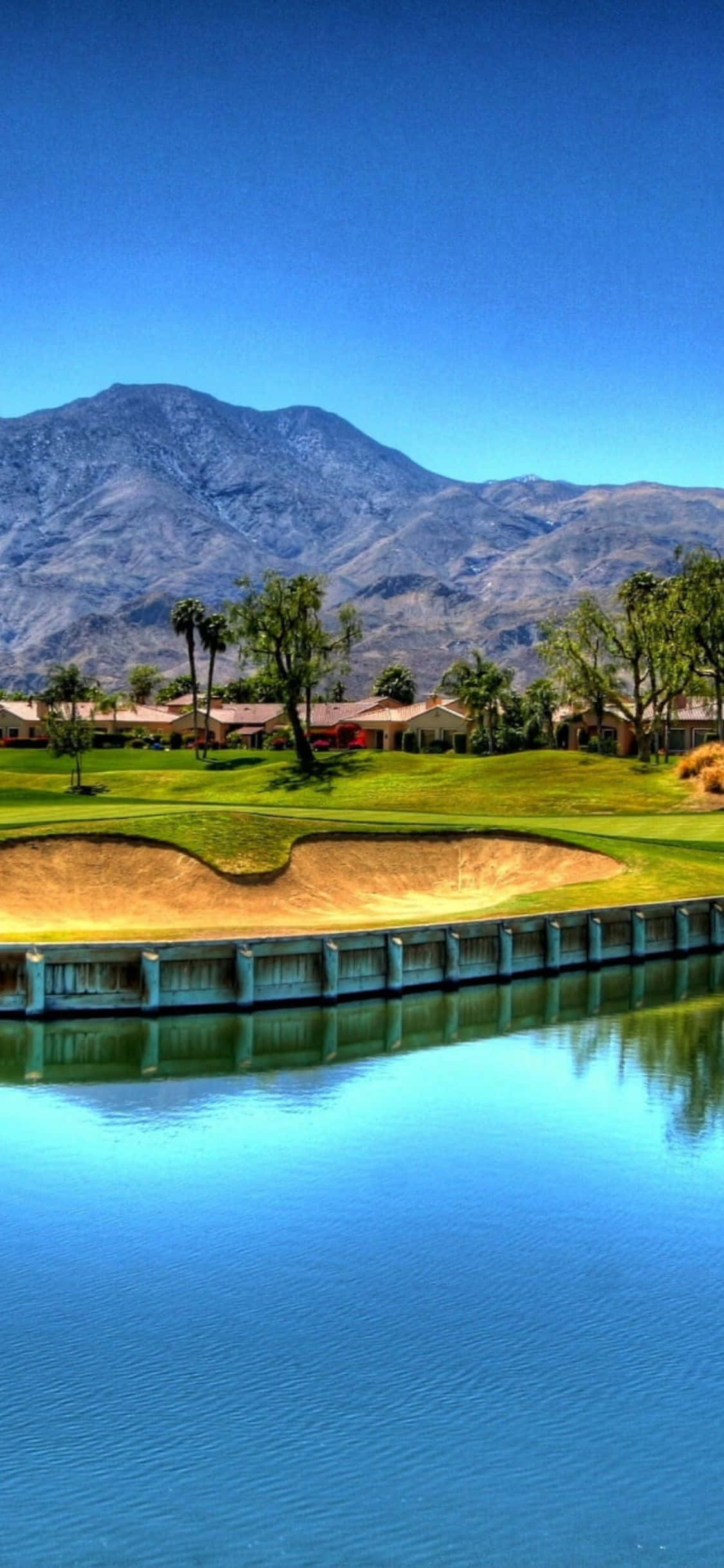 Tận hưởng vẻ đẹp của sân golf với iPhone X của bạn. Hình nền