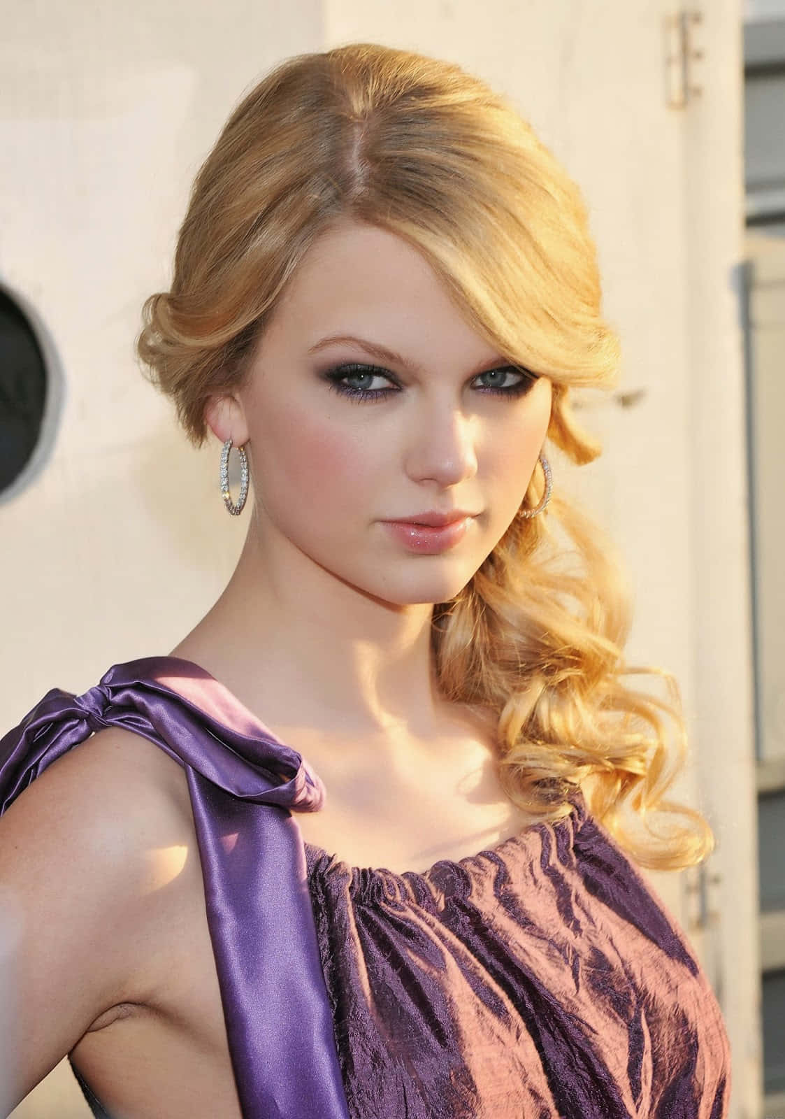 Taylor Swift trình diễn ấn tượng Hình nền