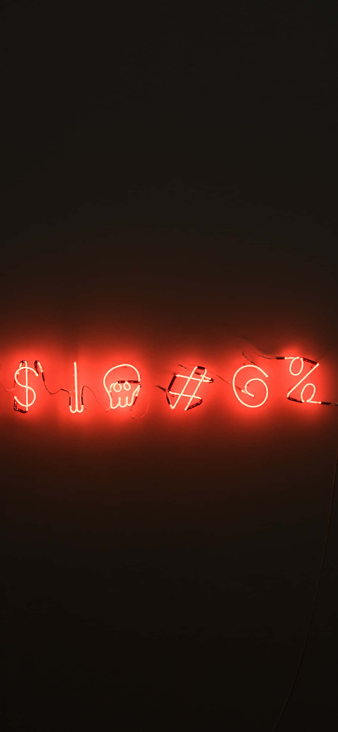 Thành phố rực rỡ ánh đèn neon về đêm Hình nền