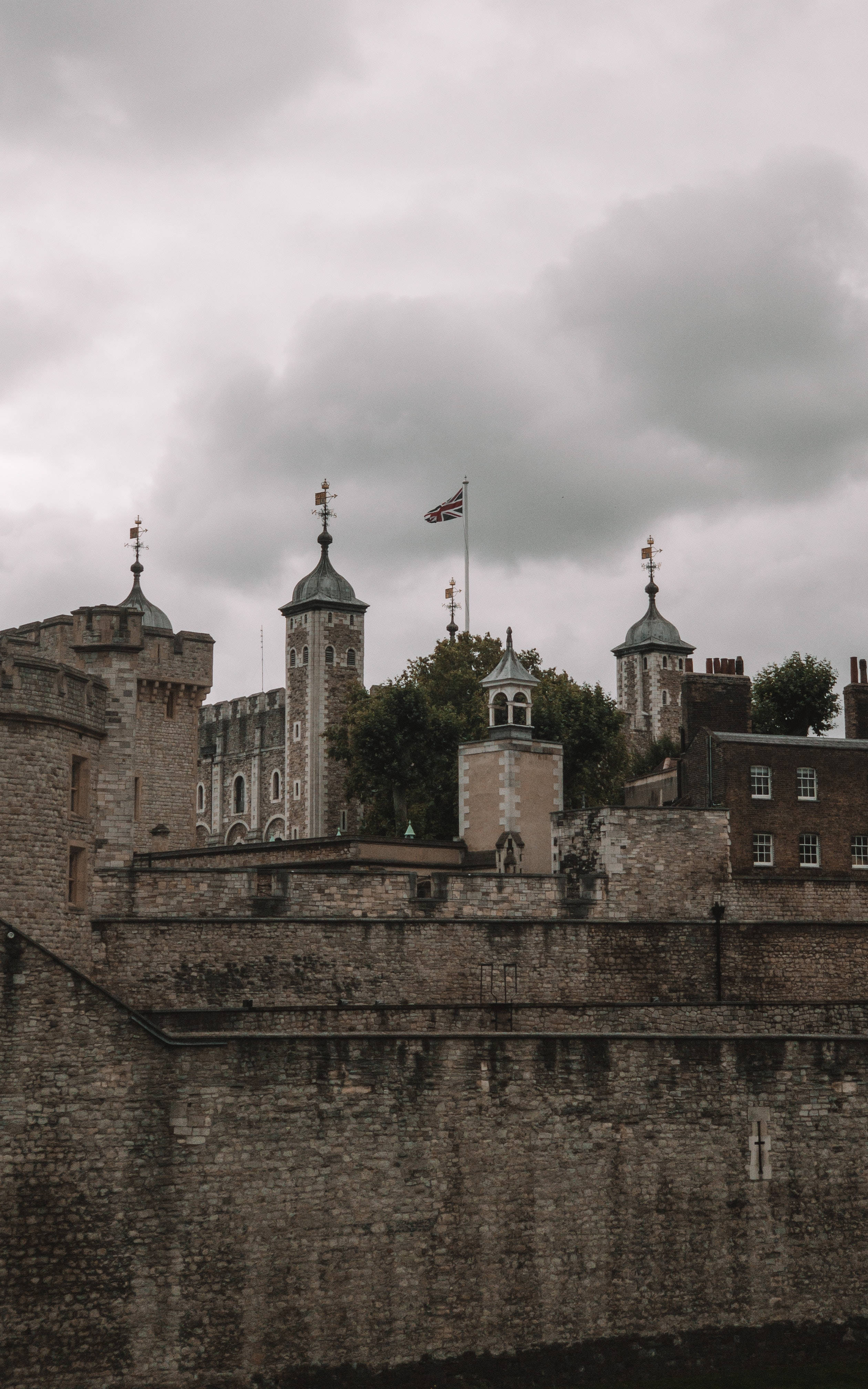 Tháp London ngày nhiều mây Hình nền