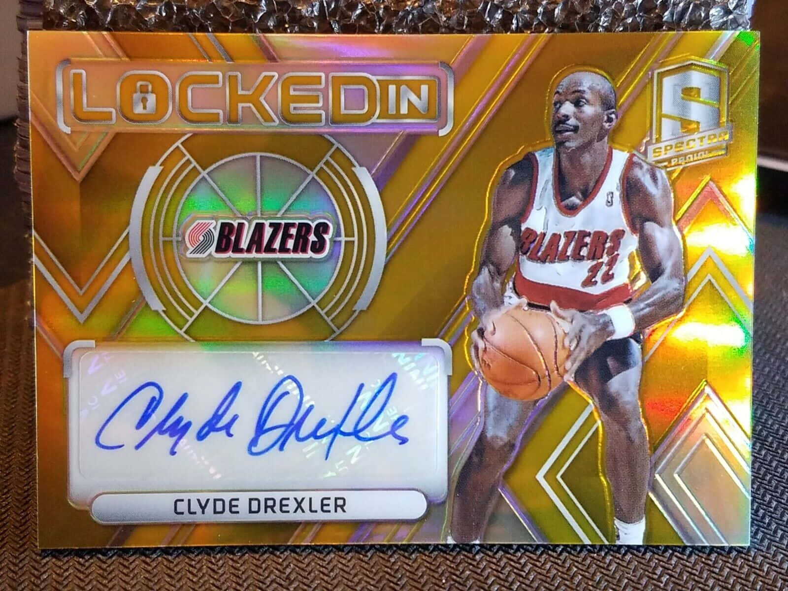 Thẻ ảnh có chữ ký của cầu thủ NBA Clyde Drexler Hình nền
