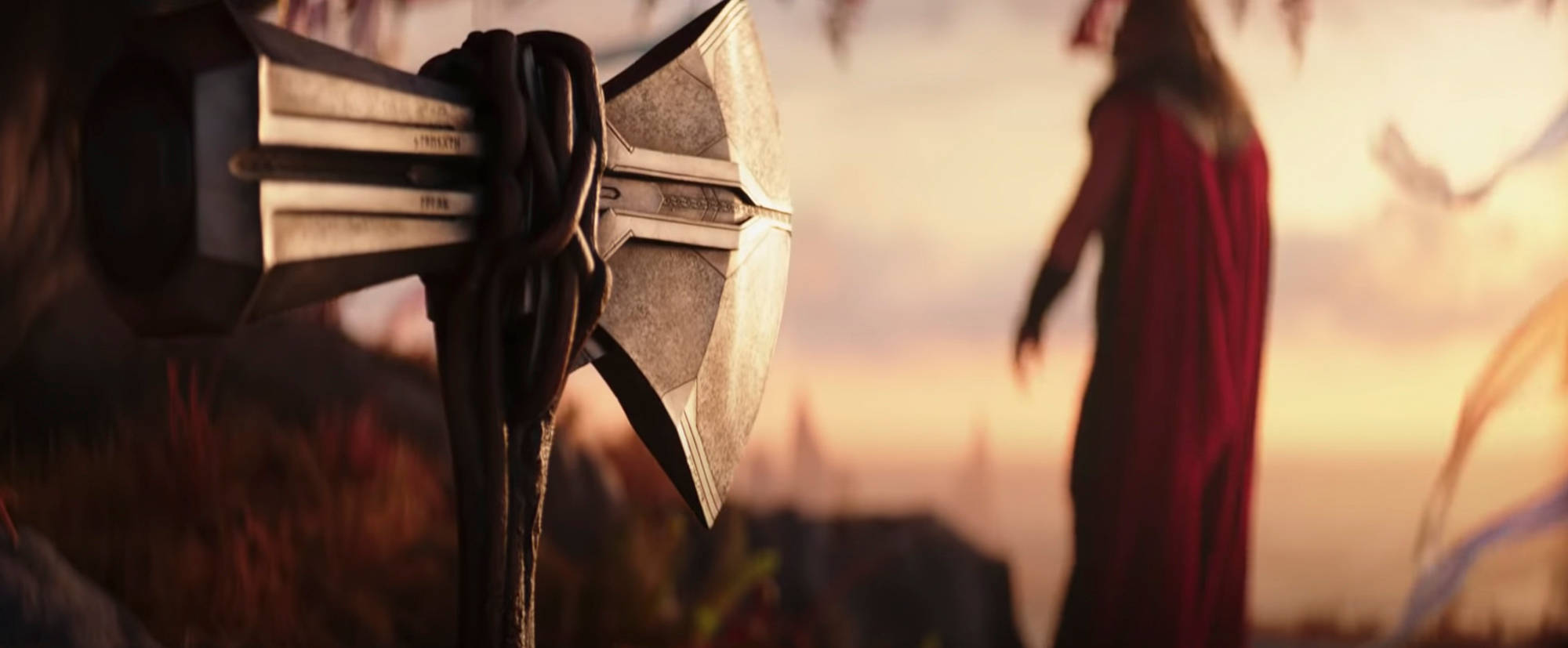Thor Love And Thunder Cảnh Cầm Stormbreaker Hình nền