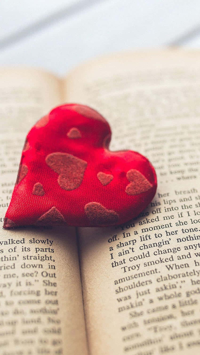 Tôn vinh tình yêu bằng cách trân trọng trái tim bạn ❤️ Hình nền