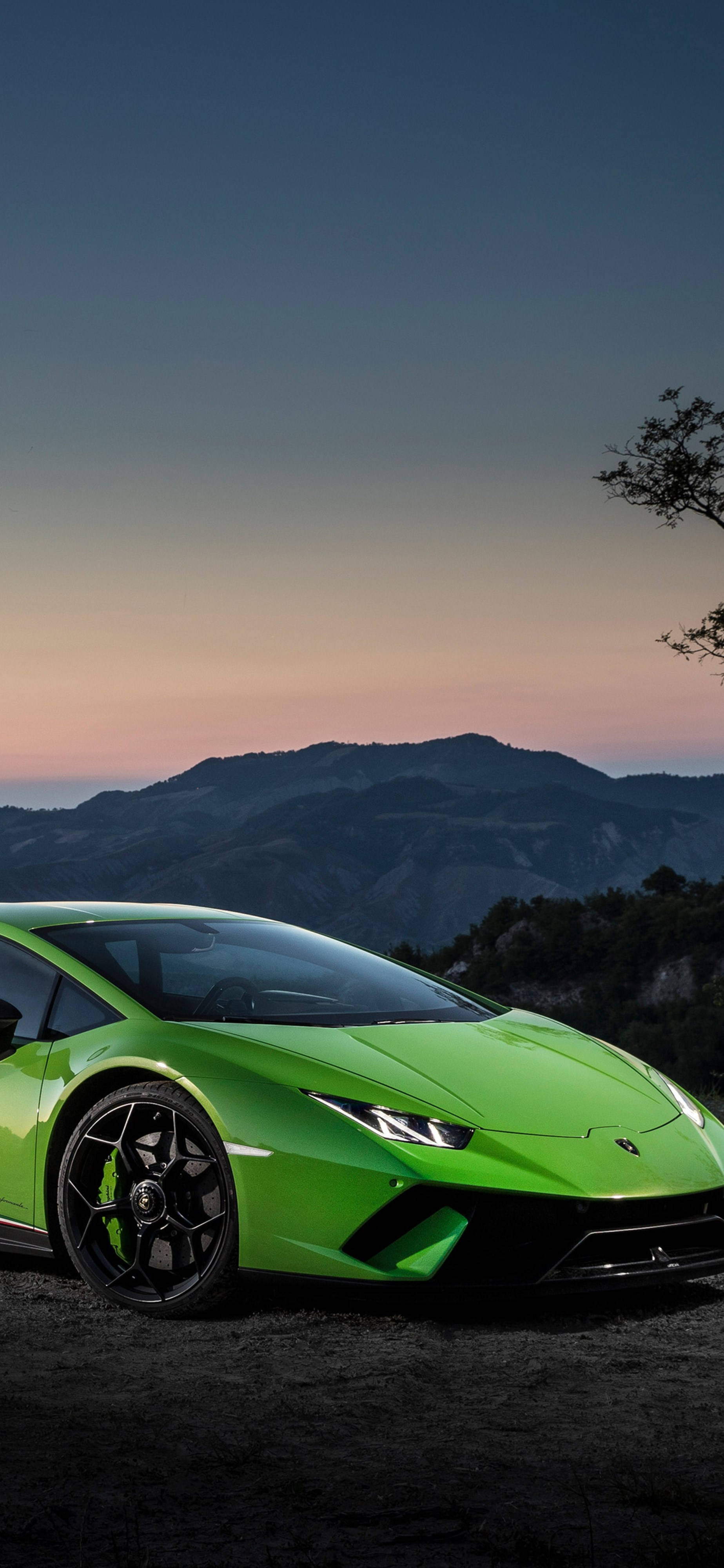 Trải Nghiệm Sự Xa Xỉ Của Lamborghini Với Sức Mạnh Của iPhone! Hình nền
