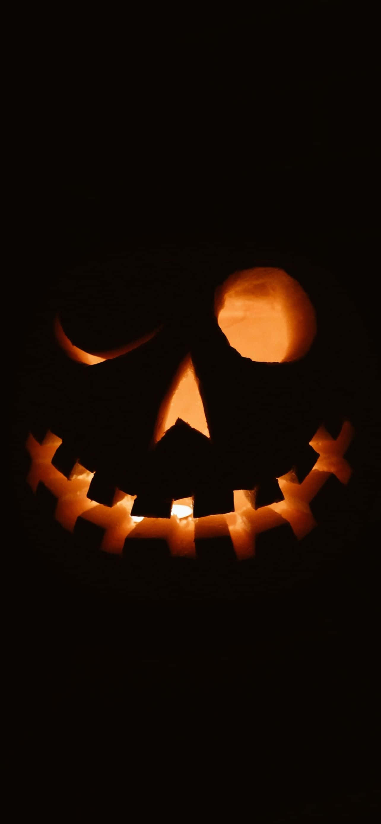 Trang trí Halloween với hình nền iPhone được cá nhân hóa Hình nền