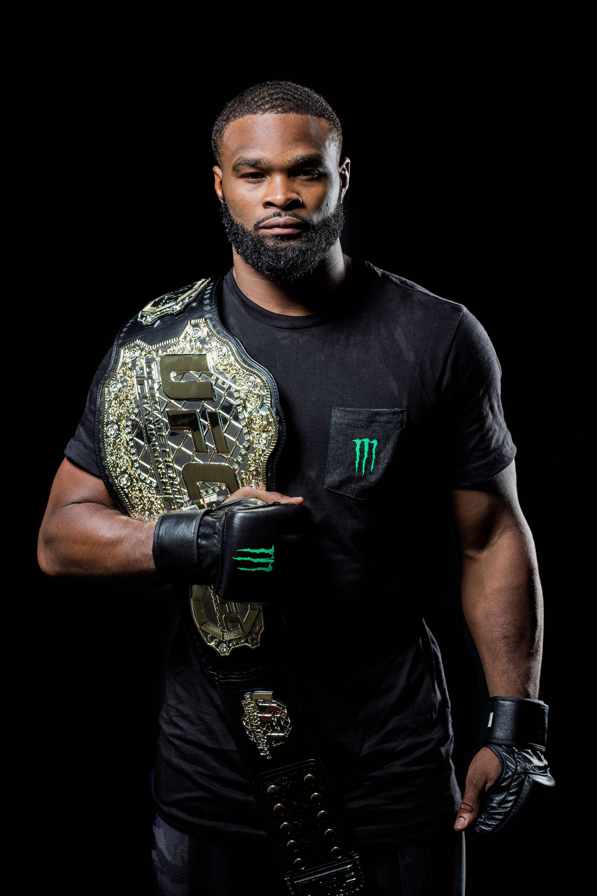 Tyron Woodley với đai vô địch Hình nền