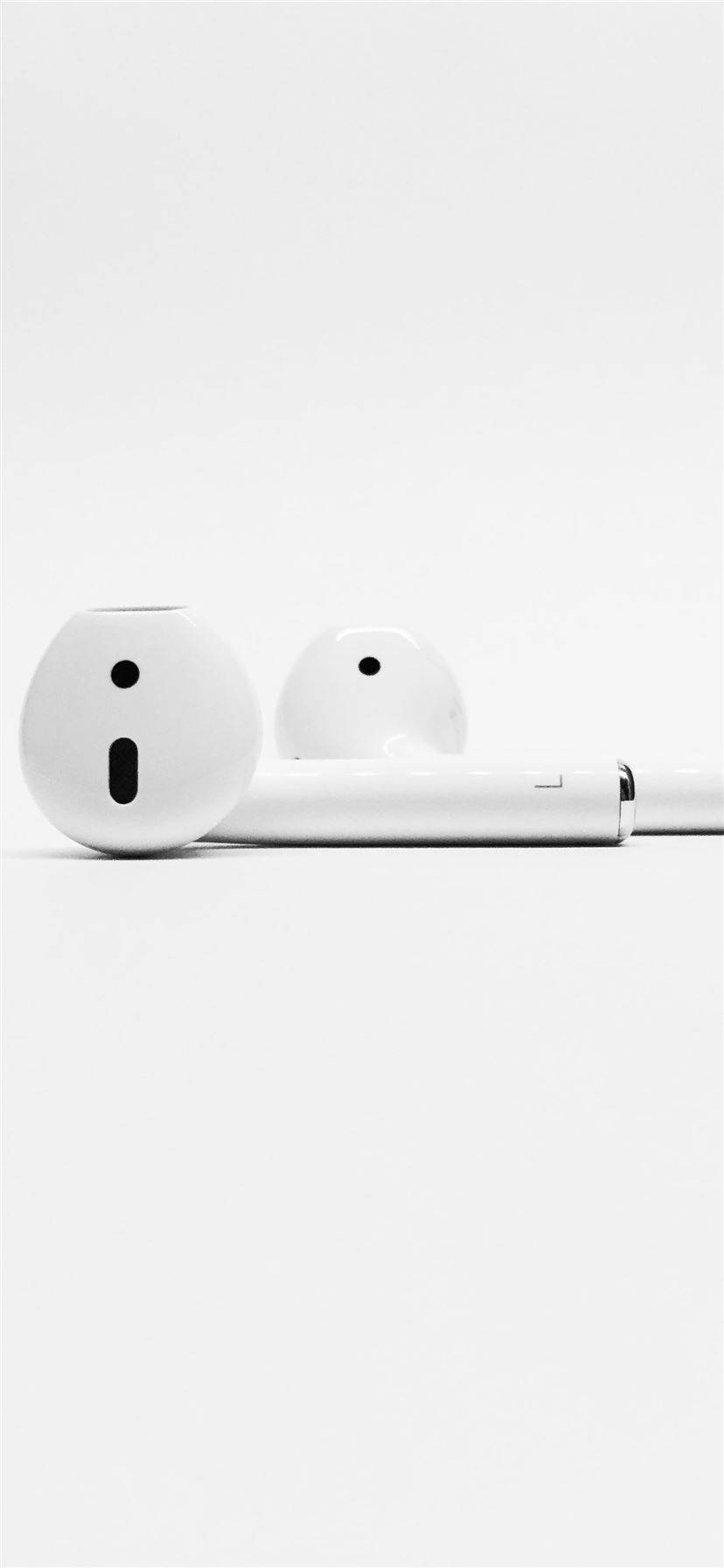 White iPhone AirPods Hình nền