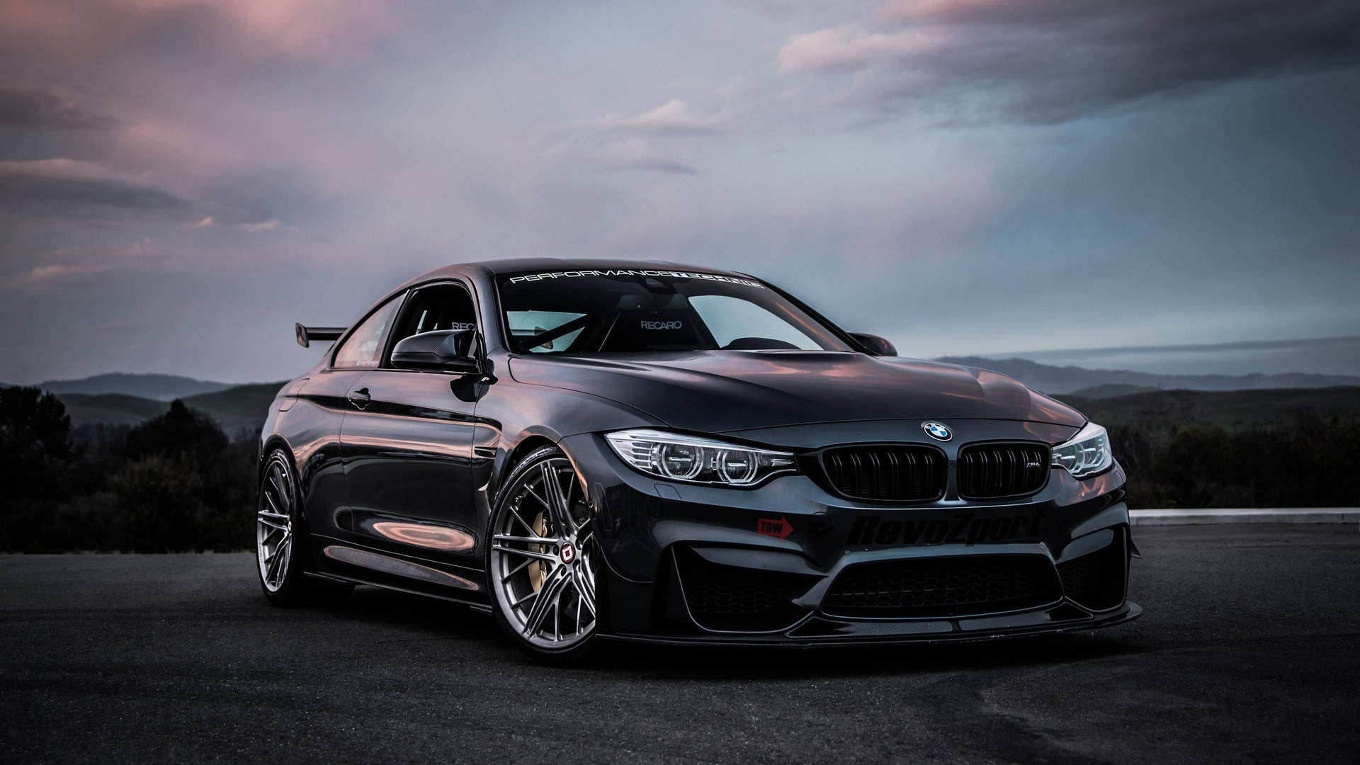 Xe BMW M4 Đen Mờ Cho Laptop — Xe hơi GIF Hình nền