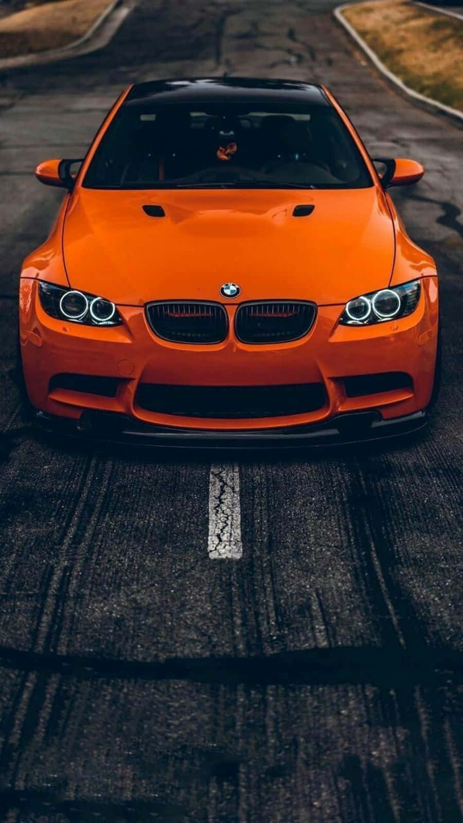 Xe BMW màu cam mát mẻ Hình nền