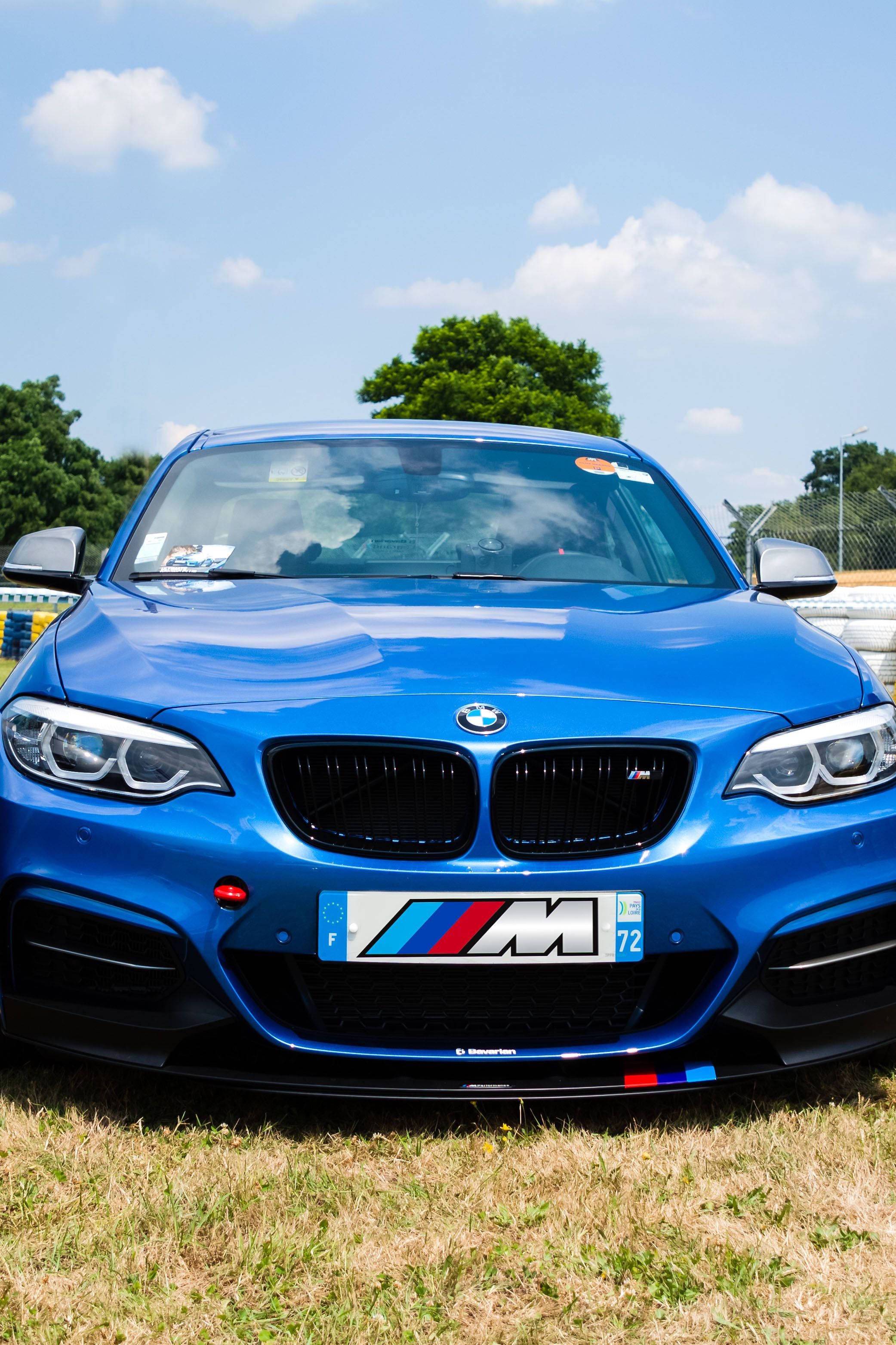 Xe BMW Xanh Tuyệt đẹp Trên Đường đua Hình nền