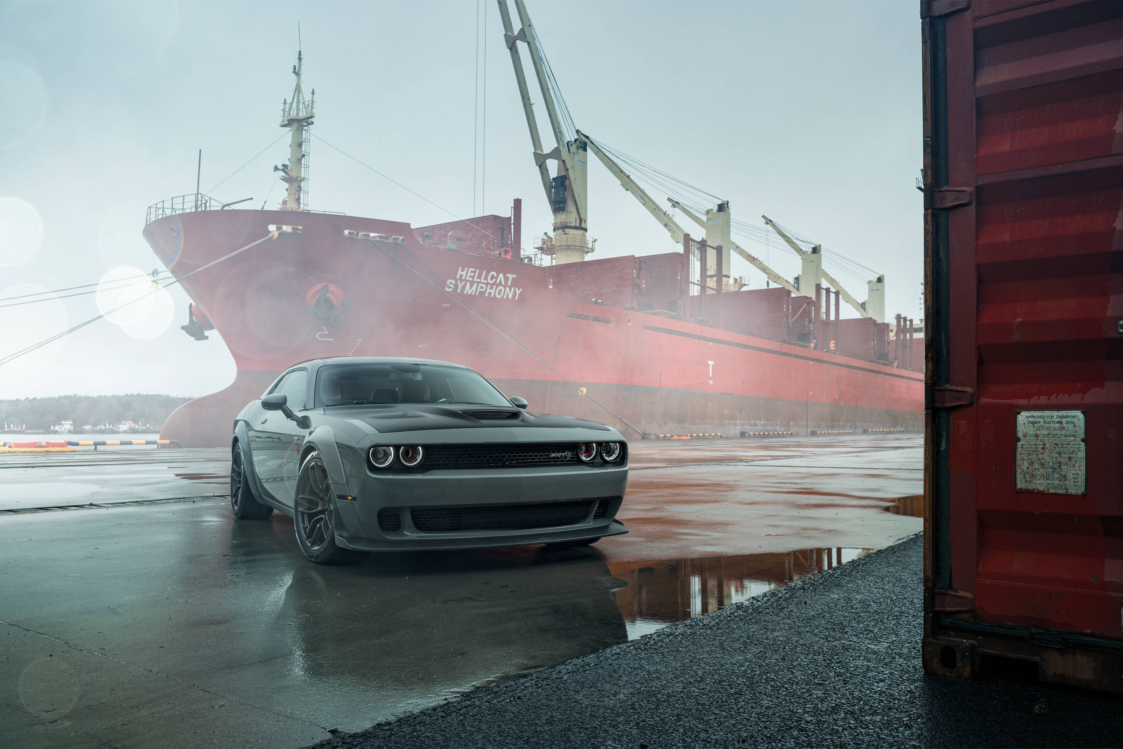 Xe Dodge Challenger Demon 4K Màu Xám Ấn Tượng Đỗ Trong Khu Đô Thị Hình nền