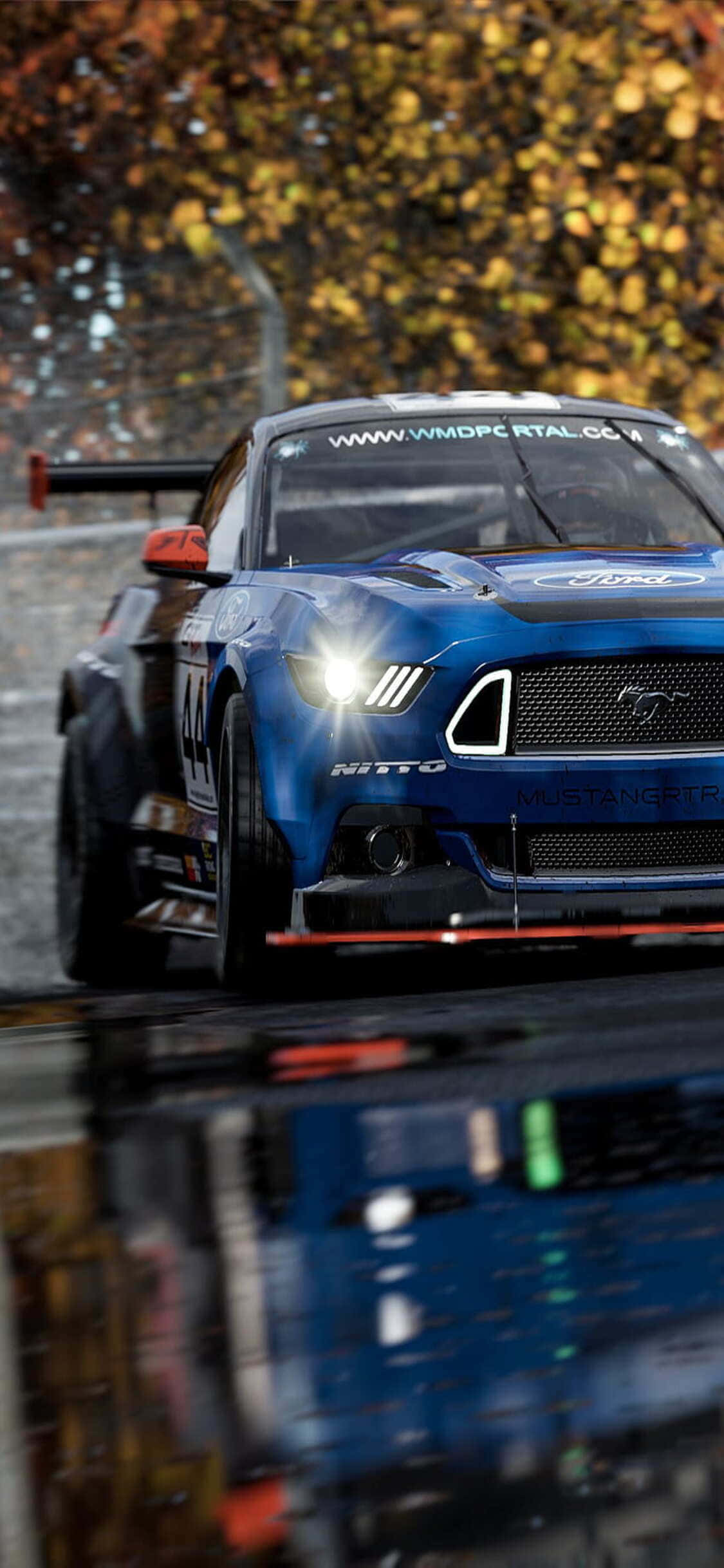 xe đua mustang xanh trong mưa Hình nền
