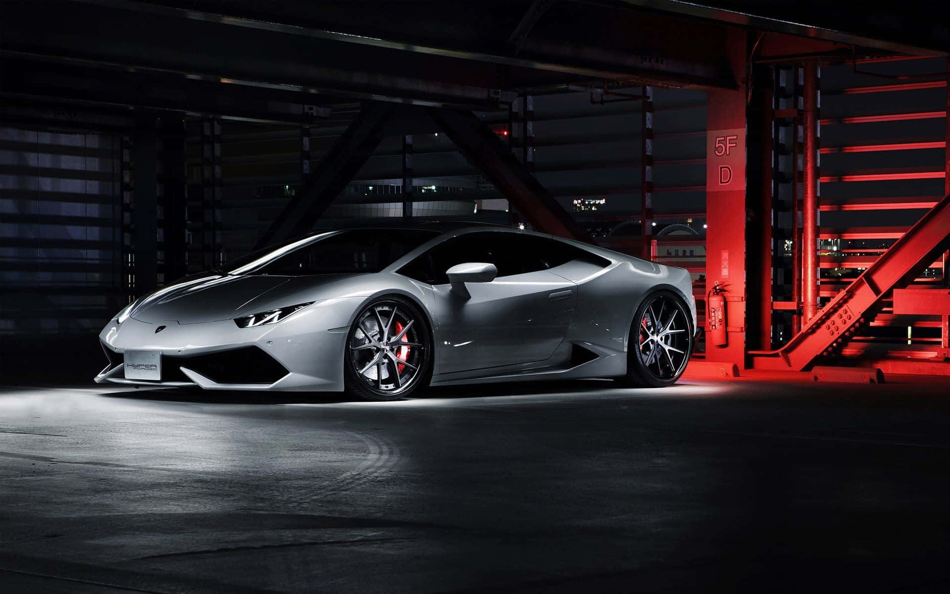 Xe Lamborghini Huracan 2015 Màu Bạc Sang Trọng Hình nền