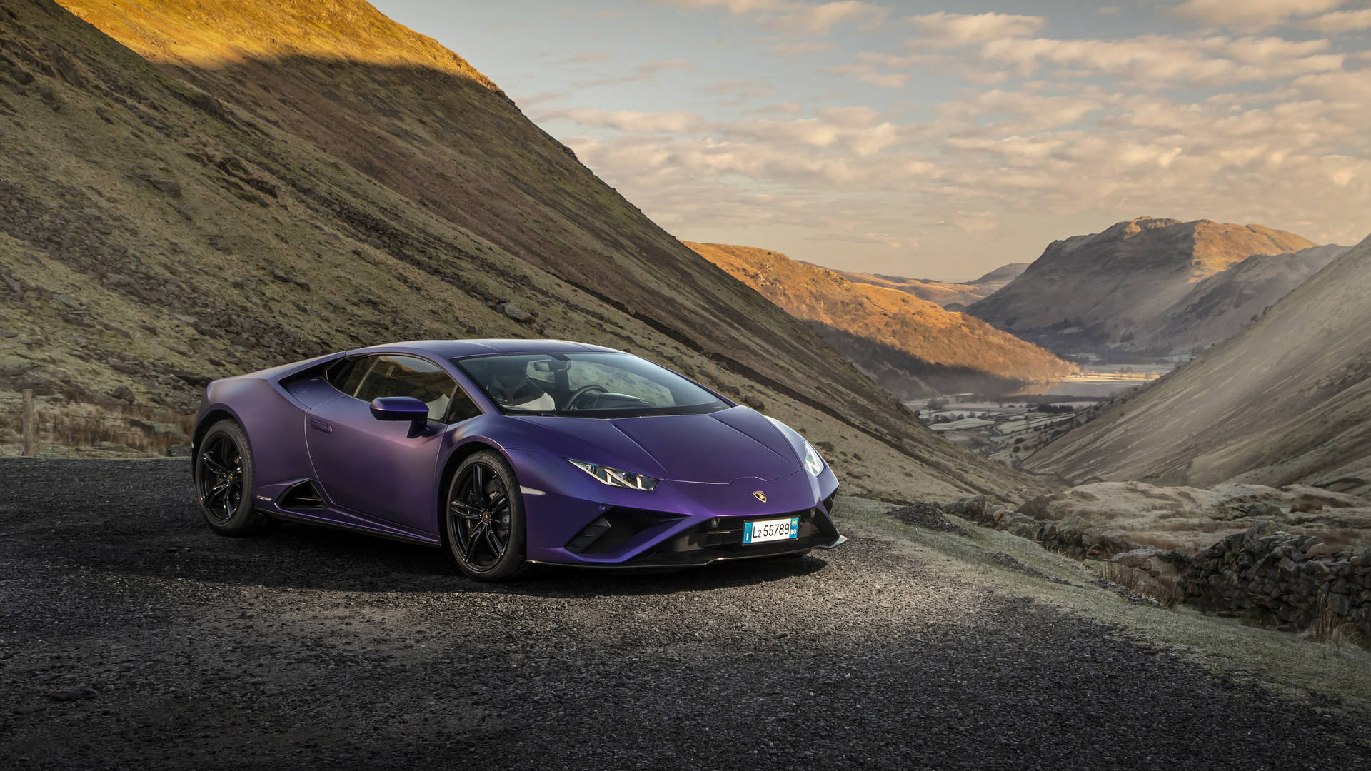 Hình Ảnh Xe Lamborghini Huracán Màu Tím 4K Cho Máy Tính