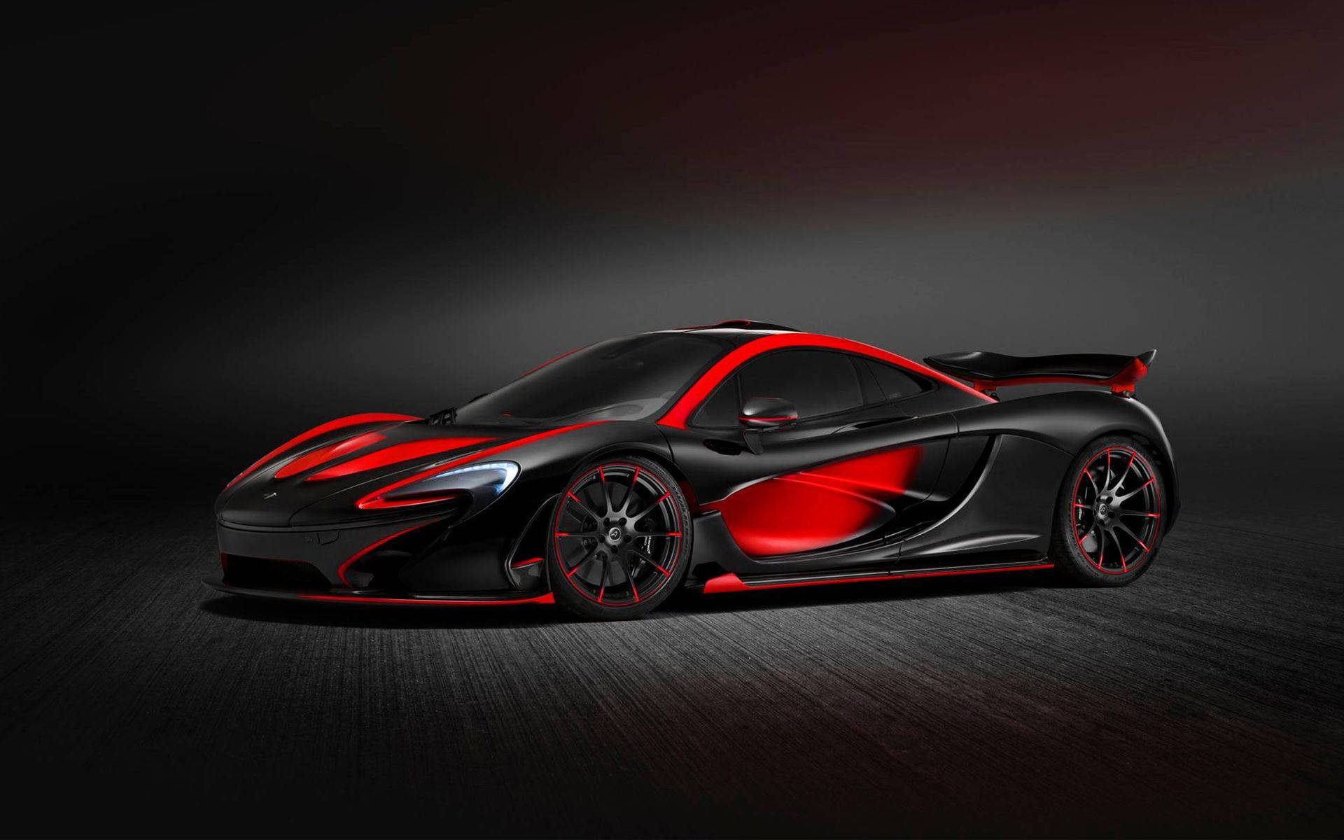 Xe McLaren P1 đỏ đen xám ngầu Hình nền