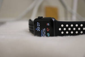 Hình nền Apple Watch với dây đen — Apple Watch Hình nền
