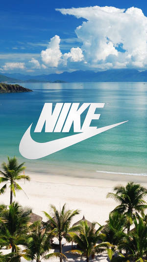 Bãi biển đẹp với biểu tượng Nike