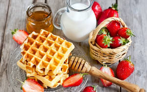 Hình nền Bánh quế dâu tây sữa mật ong — Chi tiết Hình nền