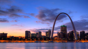 Bầu trời buổi chiều tại Cổng Vòm St. Louis — Cam aesthetic GIF Hình nền
