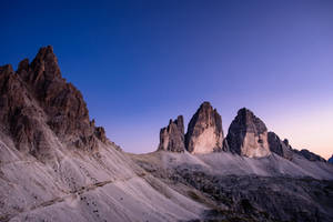 Hình nền bầu trời trong xanh Dolomites