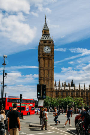 Big Ben và người đi bộ — Huawei MatePad 11.5 S (2025) Hình nền