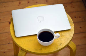 Cà Phê Và Macbook Air — MacBook Air Hình nền