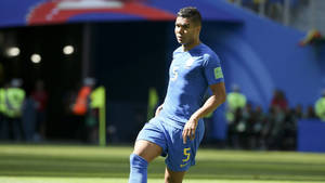 Carlos Casimiro Brazil Áo Xanh Thi Đấu — Bóng đá Hình nền